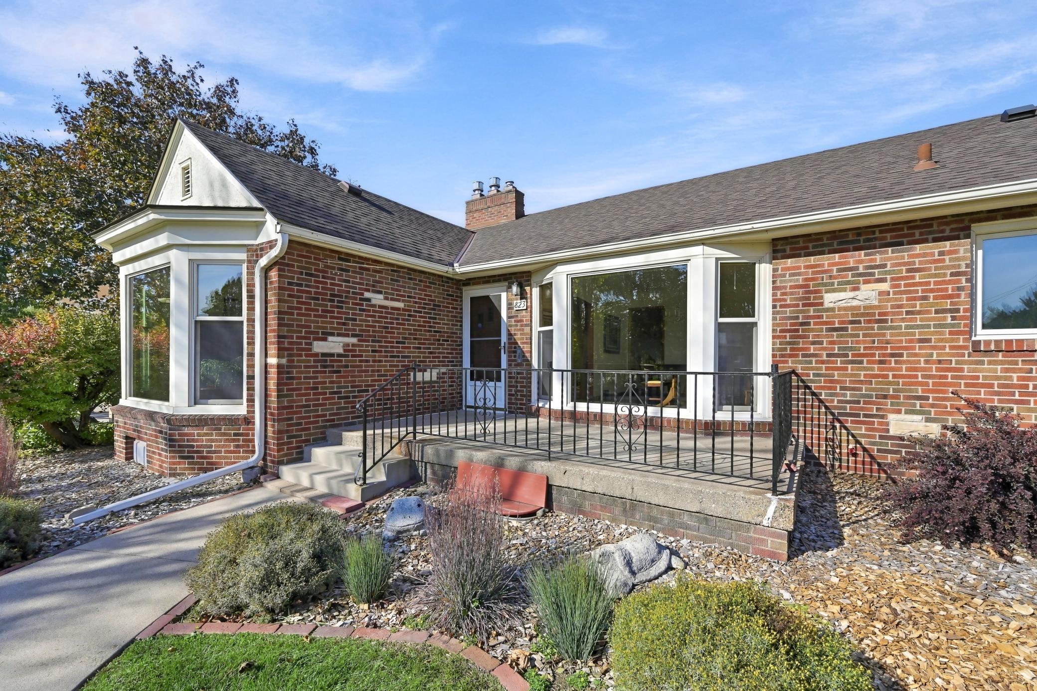 View of Residential at 823 Cottage Avenue, Saint Paul MN 55117, Saint Paul (6 of 67) - Mike Wilen | Minnesota Team Real Estate