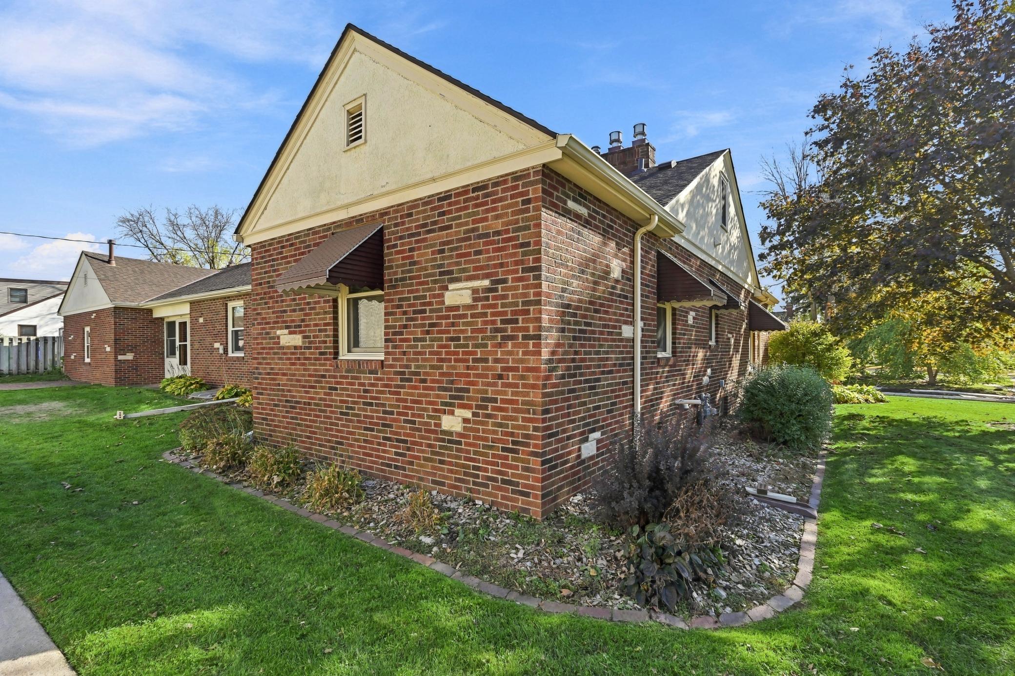 View of Residential at 823 Cottage Avenue, Saint Paul MN 55117, Saint Paul (60 of 67) - Mike Wilen | Minnesota Team Real Estate