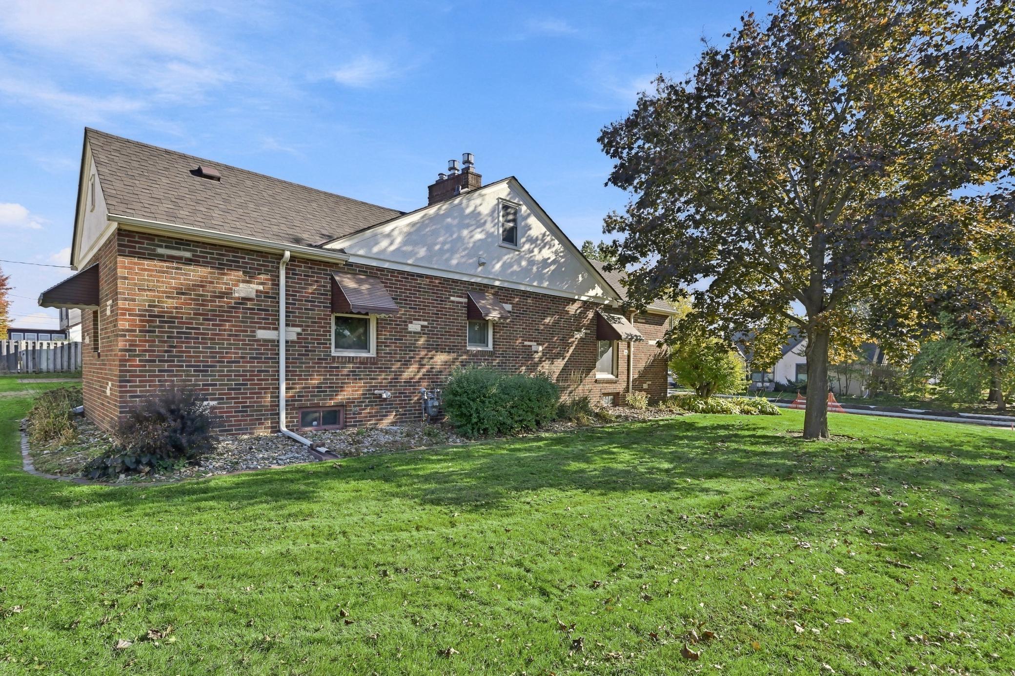 View of Residential at 823 Cottage Avenue, Saint Paul MN 55117, Saint Paul (59 of 67) - Mike Wilen | Minnesota Team Real Estate