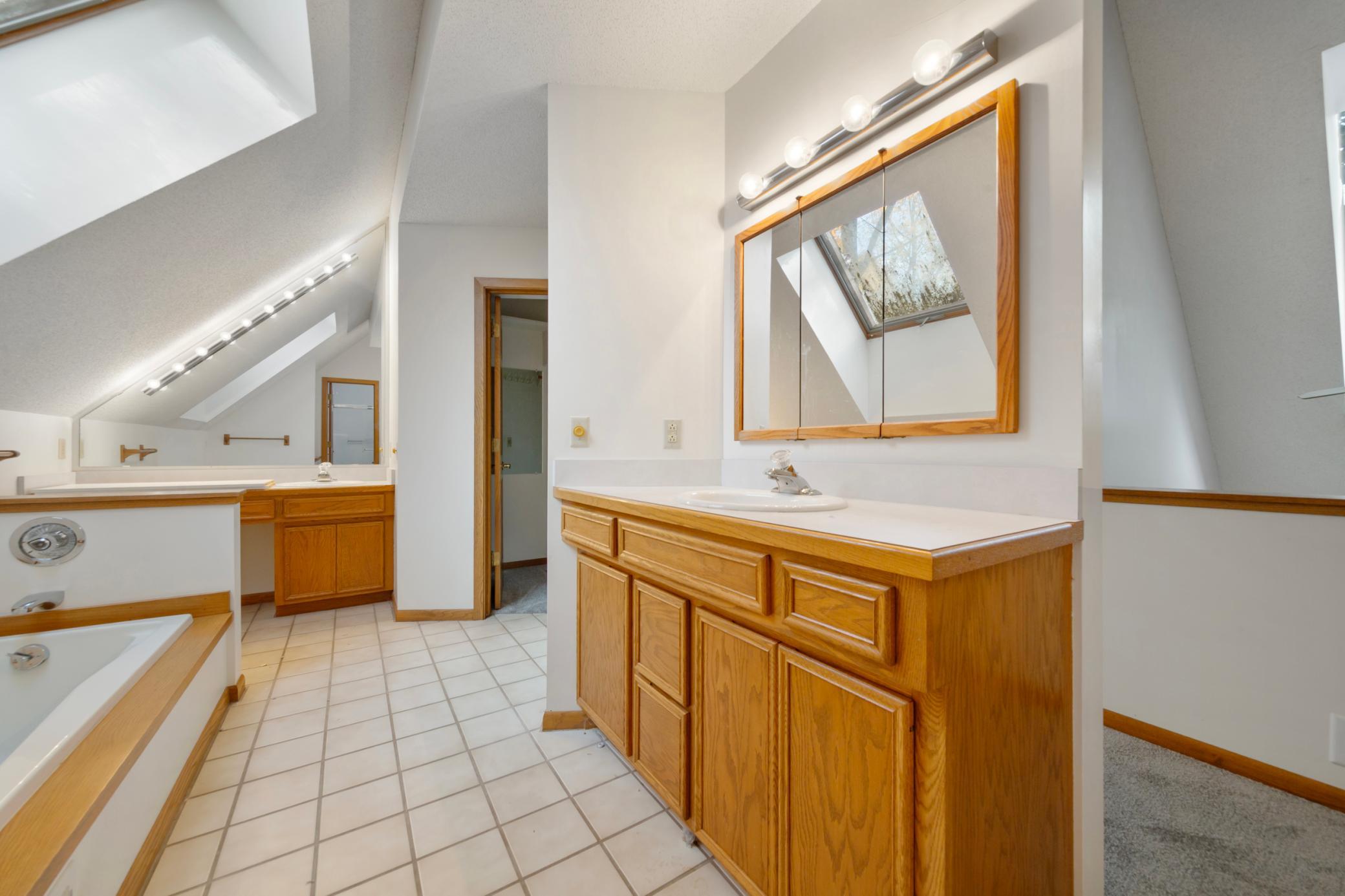 View of Residential at 16509 Lake Street Extension, Minnetonka MN 55345, Minnetonka (14 of 31) - Mike Wilen | Minnesota Team Real Estate
