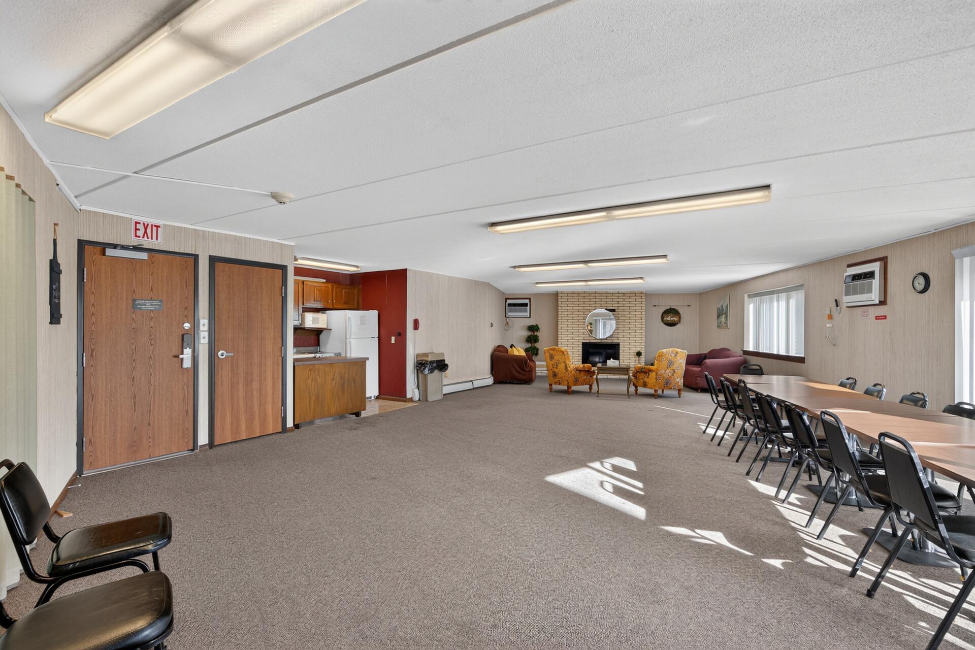 View of Residential at 2690 Oxford Street #219, Roseville MN 55113, Roseville (27 of 30) - Mike Wilen | Minnesota Team Real Estate