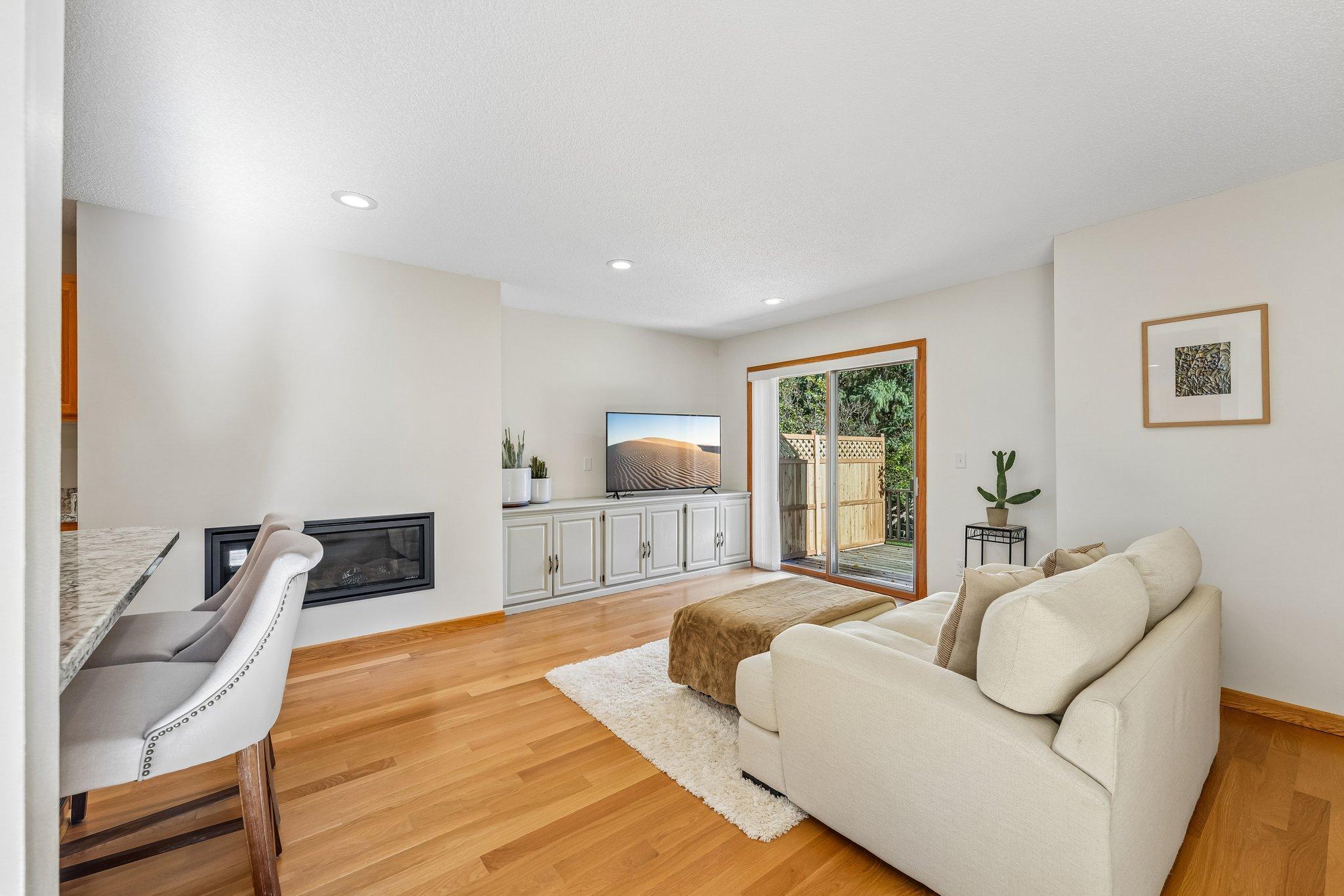 View of Residential at 2272 Sherwood Court, Minnetonka MN 55305, Minnetonka (10 of 22) - Mike Wilen | Minnesota Team Real Estate
