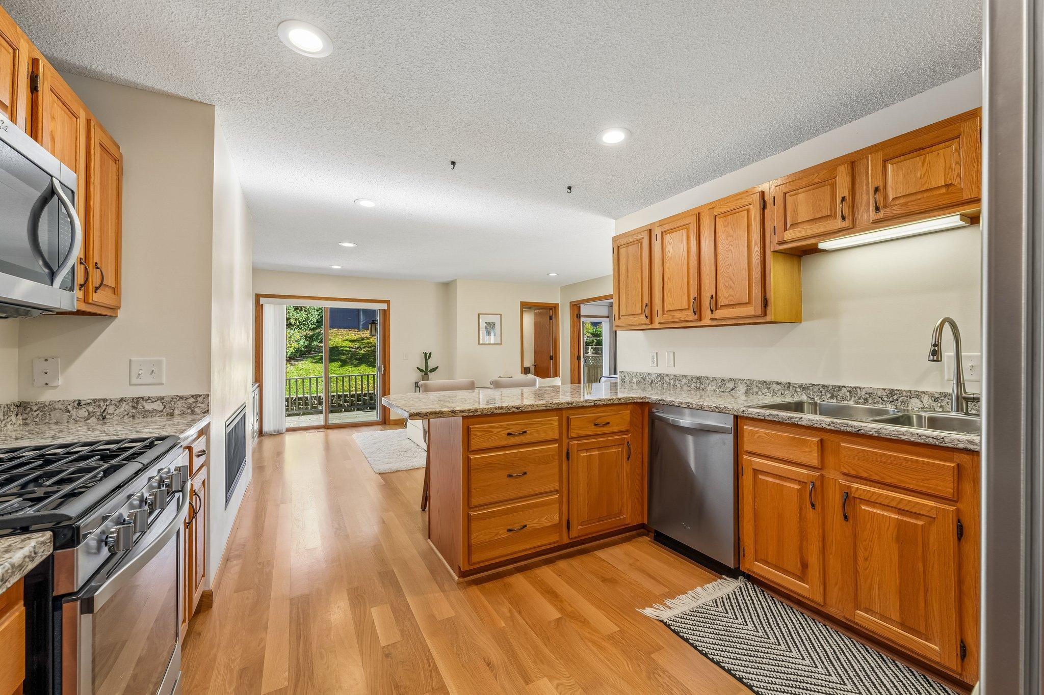 View of Residential at 2272 Sherwood Court, Minnetonka MN 55305, Minnetonka (8 of 22) - Mike Wilen | Minnesota Team Real Estate
