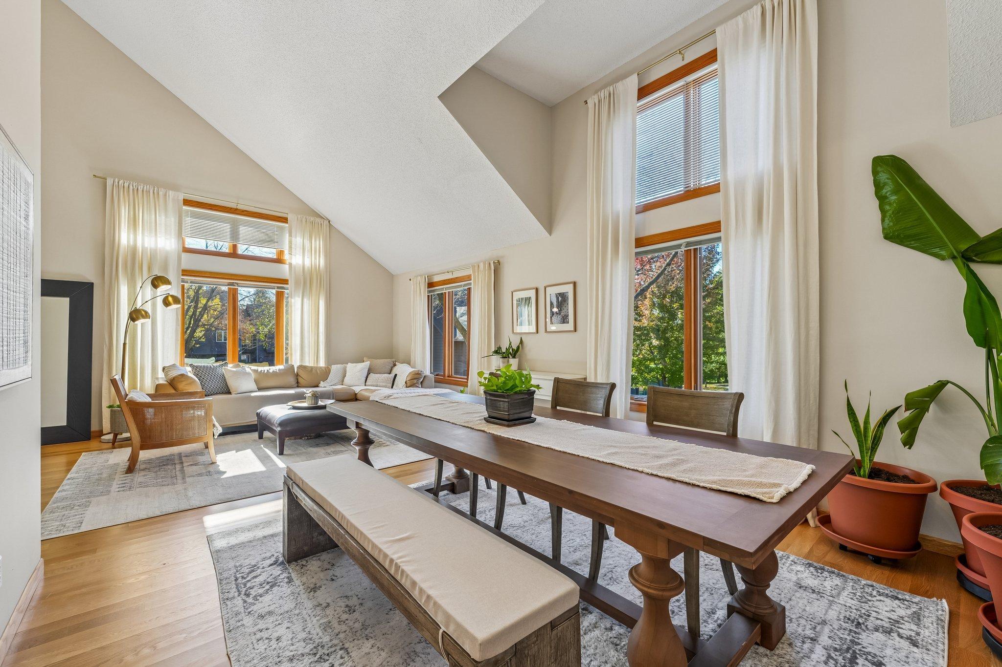 View of Residential at 2272 Sherwood Court, Minnetonka MN 55305, Minnetonka (6 of 22) - Mike Wilen | Minnesota Team Real Estate