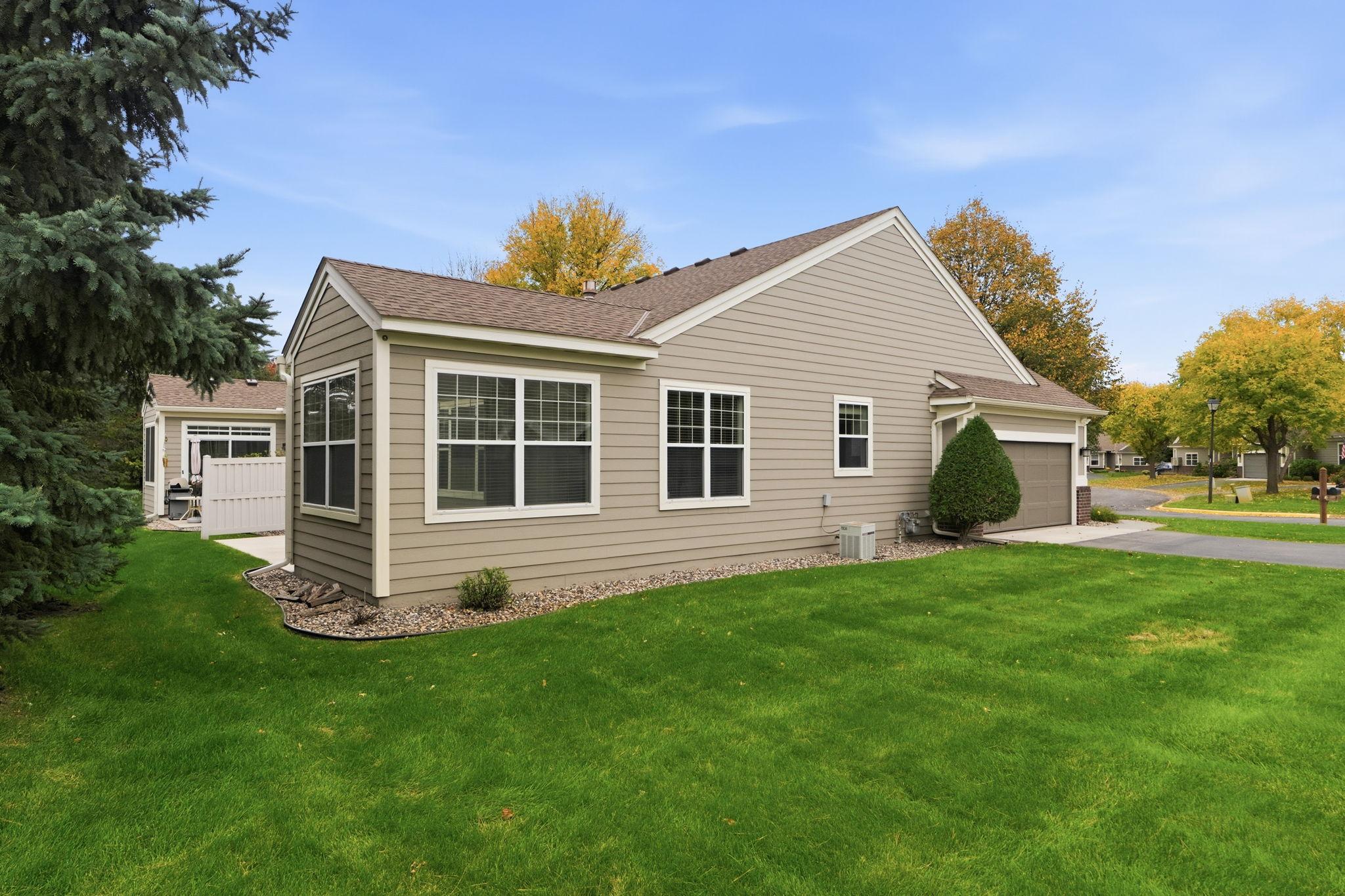 View of Residential at 1075 Victoria Greens Boulevard, Victoria MN 55386, Victoria (4 of 34) - Mike Wilen | Minnesota Team Real Estate