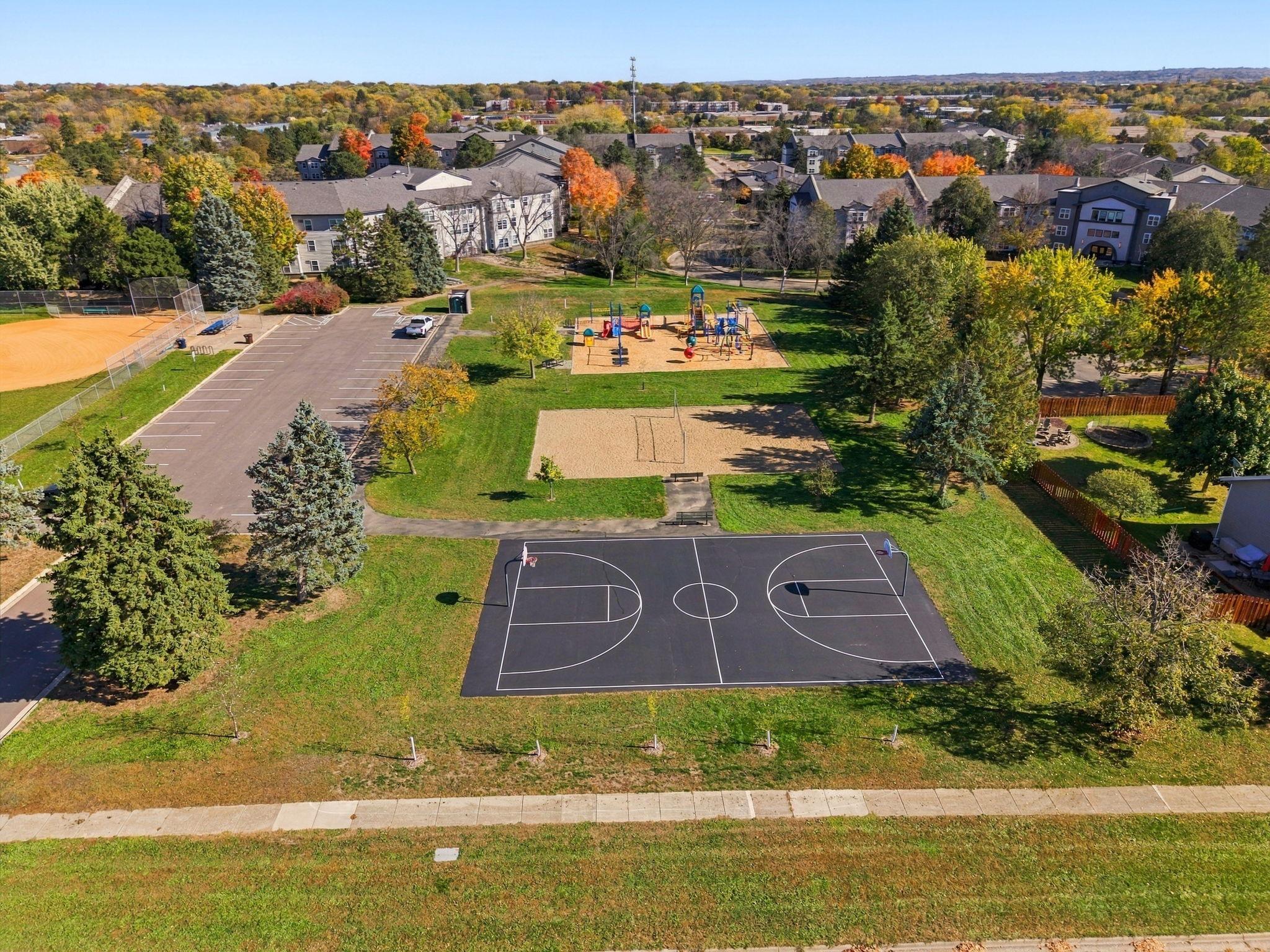 View of Residential at 10626 Daisy Circle, Bloomington MN 55438, Bloomington (39 of 43) - Mike Wilen | Minnesota Team Real Estate