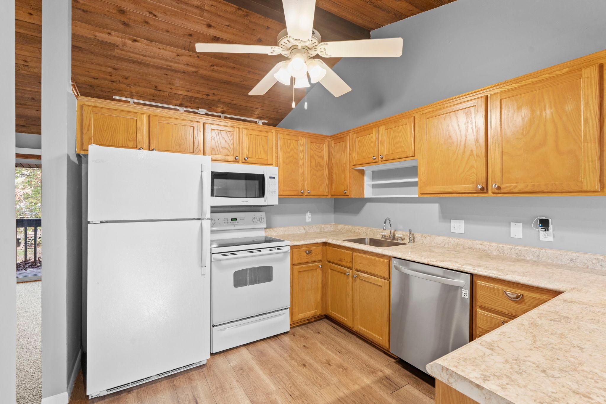 View of Residential at 6384 Aspenwood Plaza, Woodbury MN 55125, Woodbury (18 of 52) - Mike Wilen | Minnesota Team Real Estate