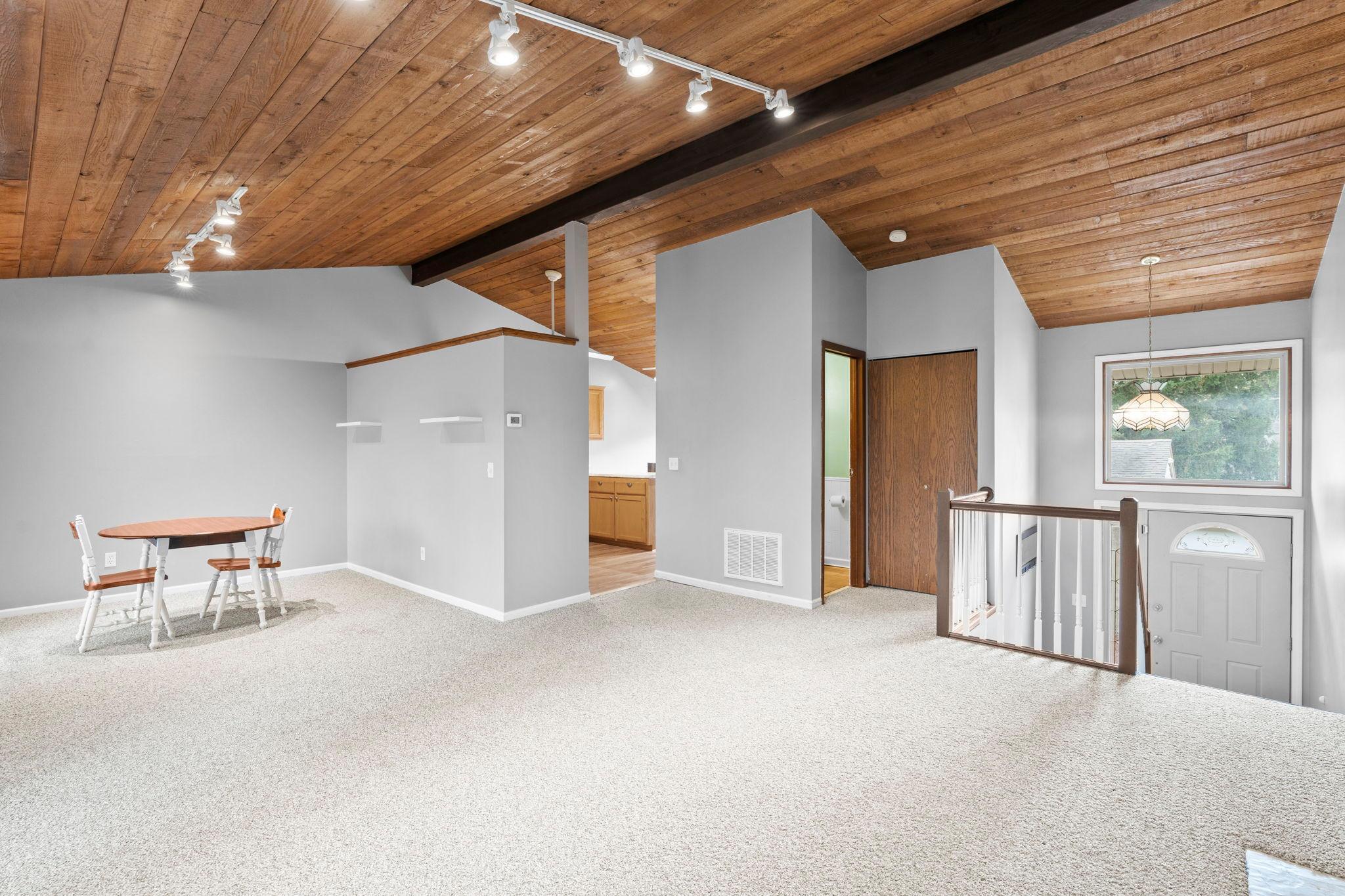 View of Residential at 6384 Aspenwood Plaza, Woodbury MN 55125, Woodbury (11 of 52) - Mike Wilen | Minnesota Team Real Estate