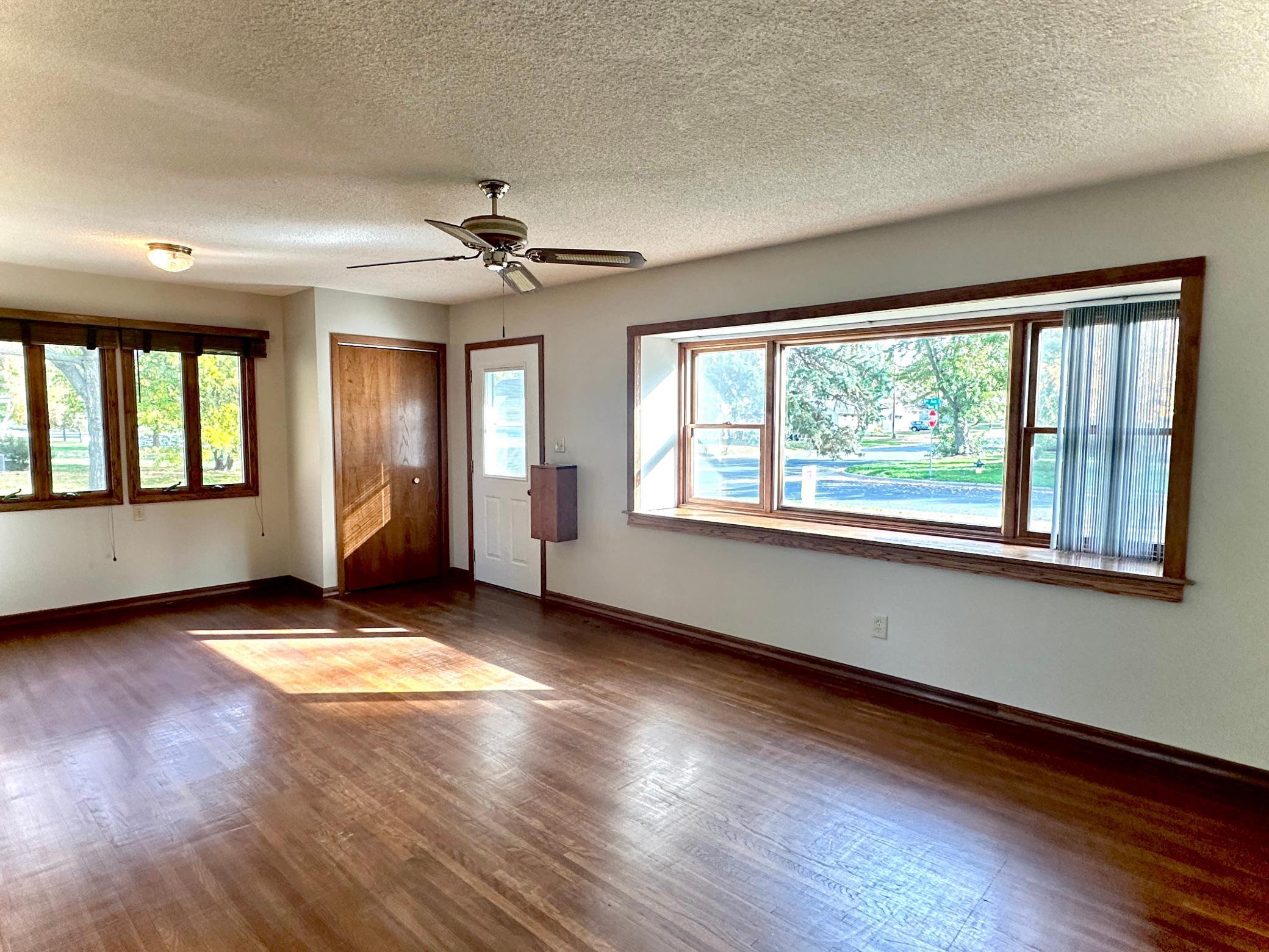 View of Residential at 635 8th Avenue, Shakopee MN 55379, Shakopee (11 of 33) - Mike Wilen | Minnesota Team Real Estate