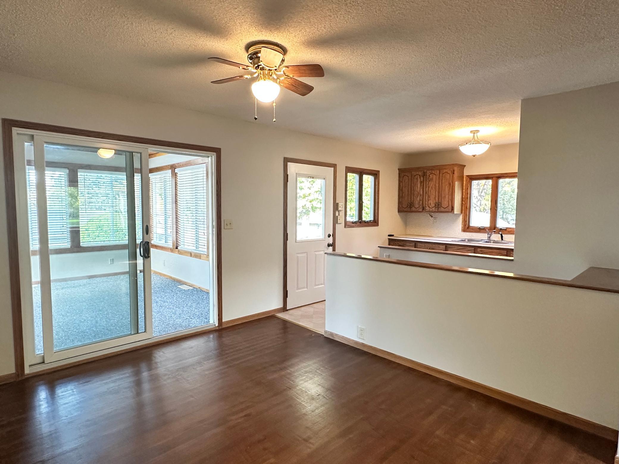 View of Residential at 635 8th Avenue, Shakopee MN 55379, Shakopee (12 of 33) - Mike Wilen | Minnesota Team Real Estate