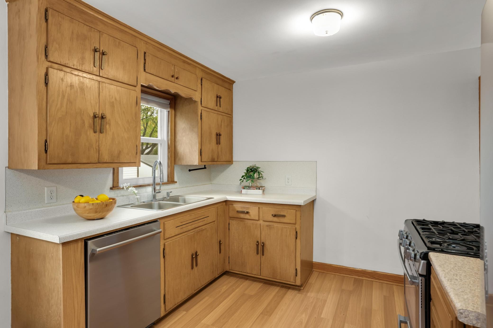 View of Residential at 1947 Johnson Street, Minneapolis MN 55418, Minneapolis (10 of 33) - Mike Wilen | Minnesota Team Real Estate