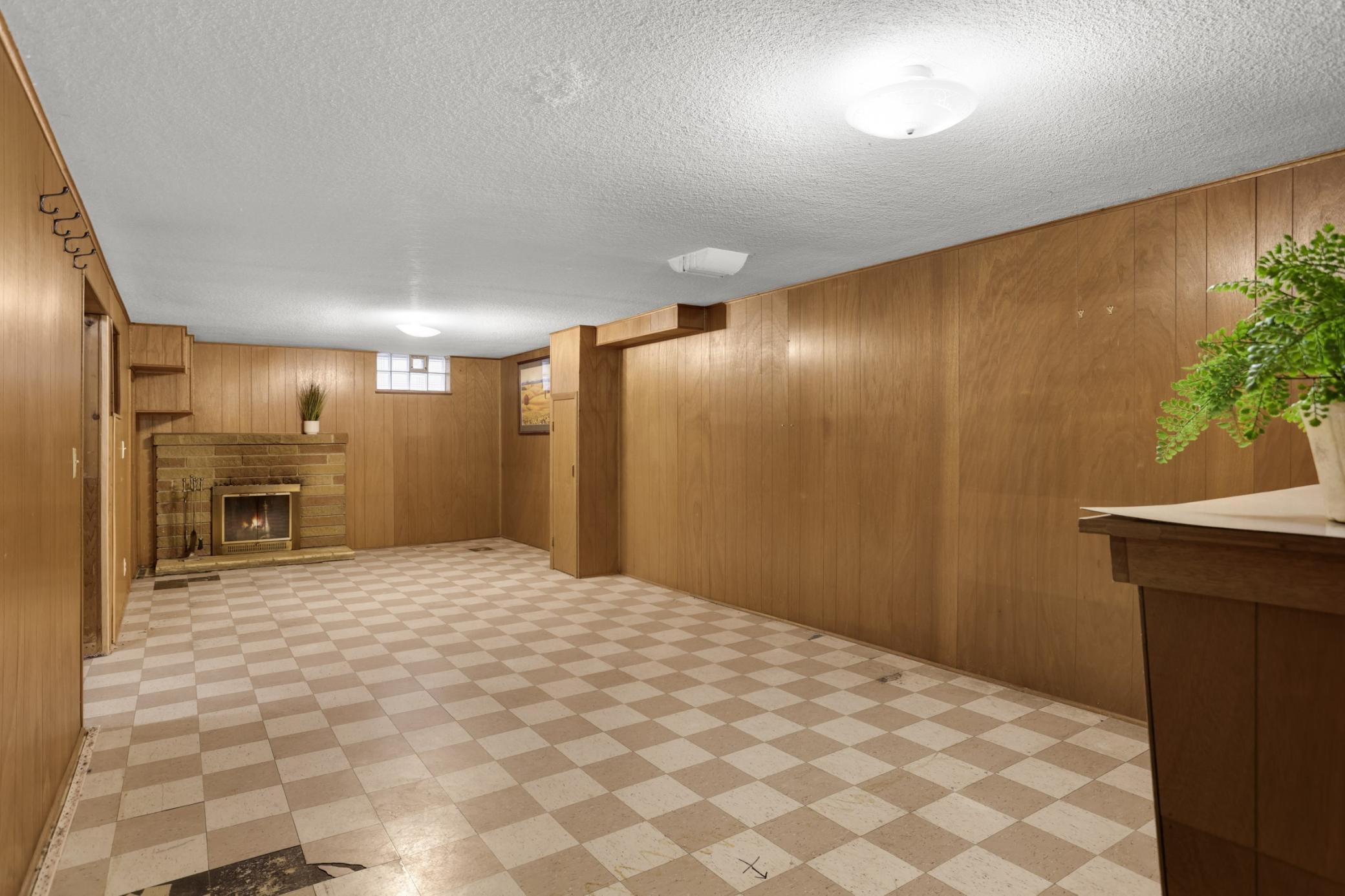 View of Residential at 1947 Johnson Street, Minneapolis MN 55418, Minneapolis (24 of 33) - Mike Wilen | Minnesota Team Real Estate
