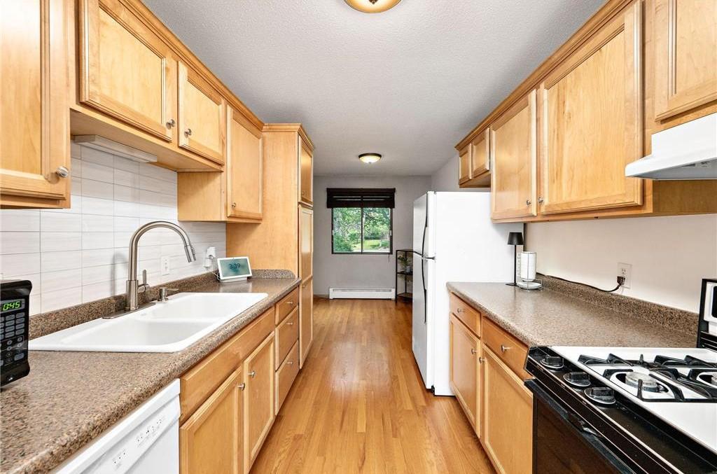View of Residential at 4101 Parklawn Avenue #201, Edina MN 55435, Edina (7 of 23) - Mike Wilen | Minnesota Team Real Estate