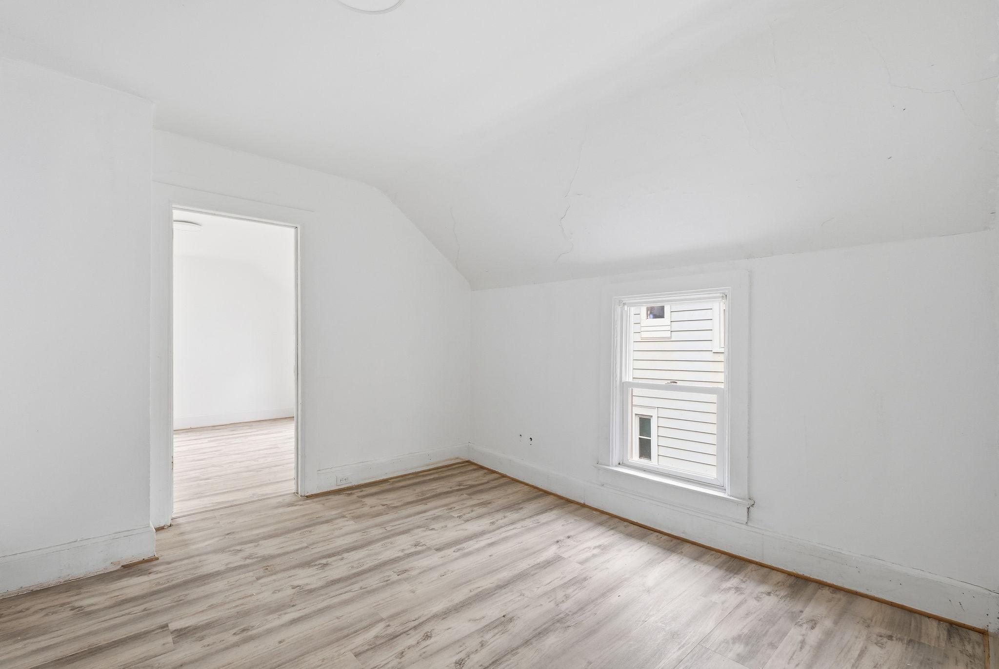 View of Residential at 659 Edmund Avenue, Saint Paul MN 55104, Saint Paul (14 of 23) - Mike Wilen | Minnesota Team Real Estate