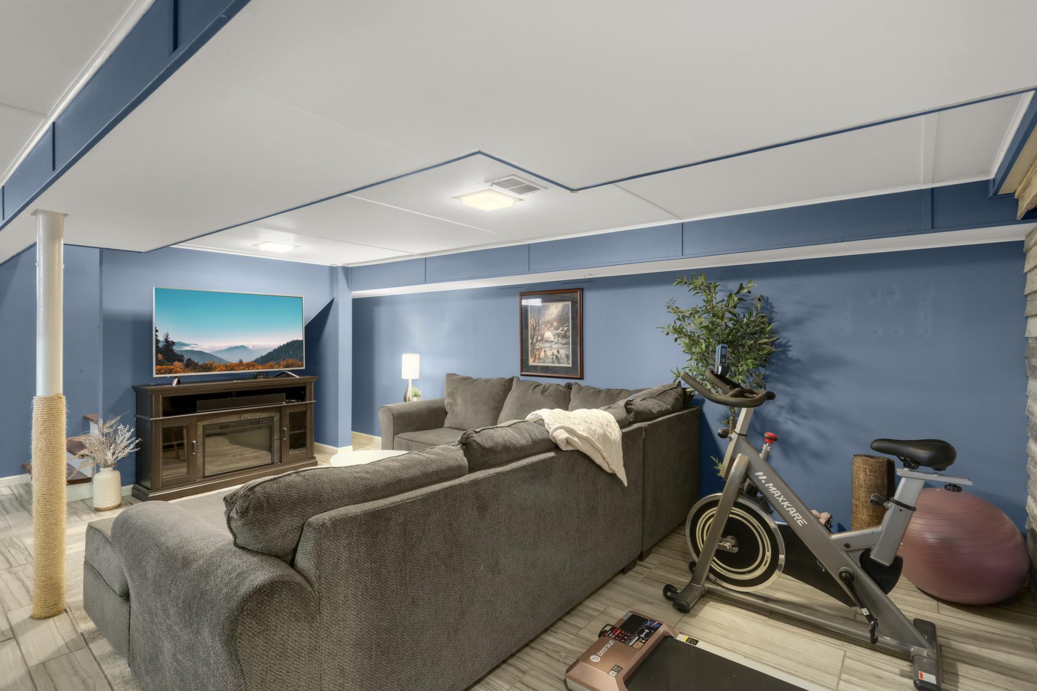 View of Residential at 1808 Birmingham Street, Maplewood MN 55109, Maplewood (21 of 29) - Mike Wilen | Minnesota Team Real Estate