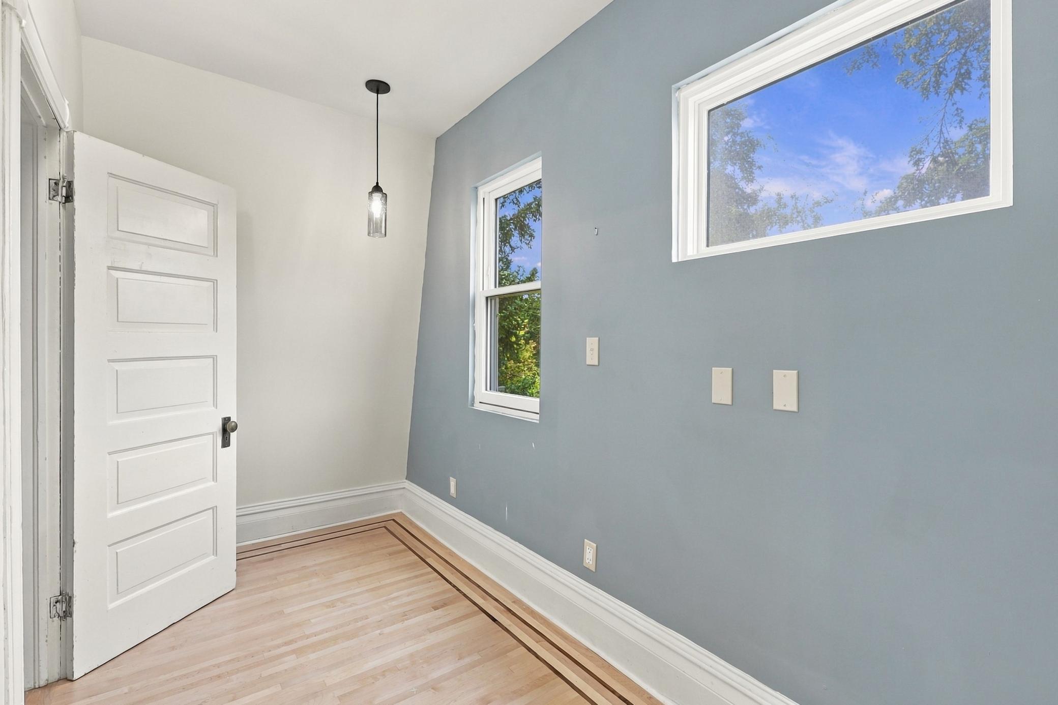 View of Residential at 2220 Pleasant Avenue, Minneapolis MN 55404, Minneapolis (23 of 42) - Mike Wilen | Minnesota Team Real Estate