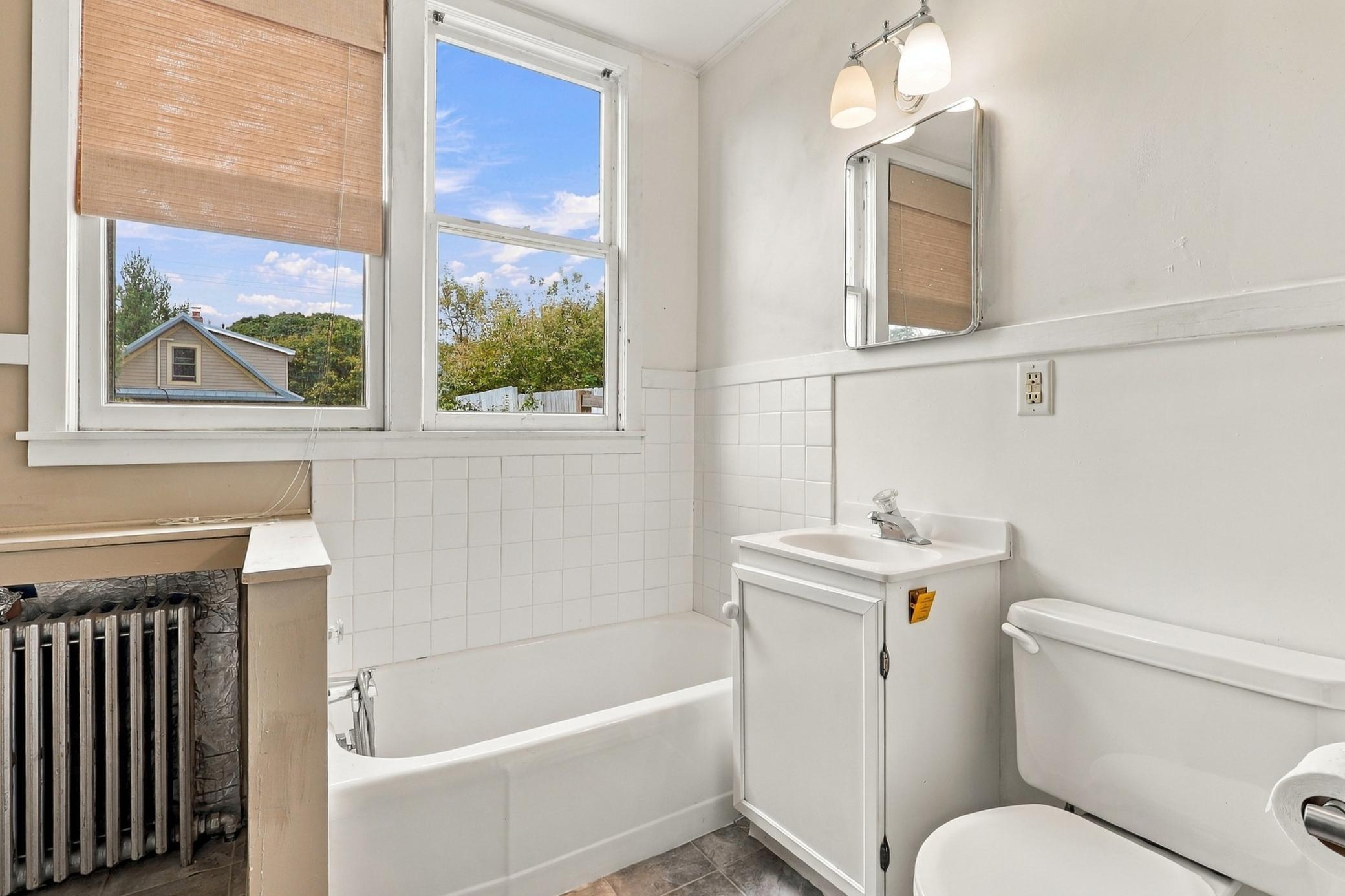 View of Residential at 2220 Pleasant Avenue, Minneapolis MN 55404, Minneapolis (19 of 42) - Mike Wilen | Minnesota Team Real Estate