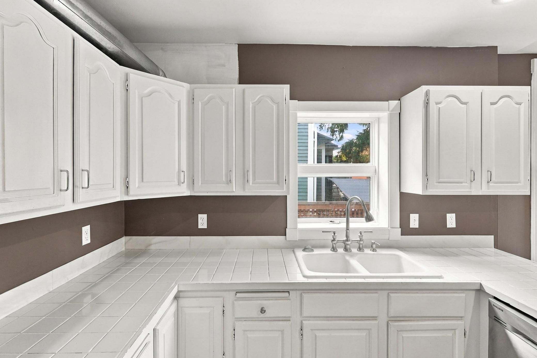 View of Residential at 2220 Pleasant Avenue, Minneapolis MN 55404, Minneapolis (16 of 42) - Mike Wilen | Minnesota Team Real Estate