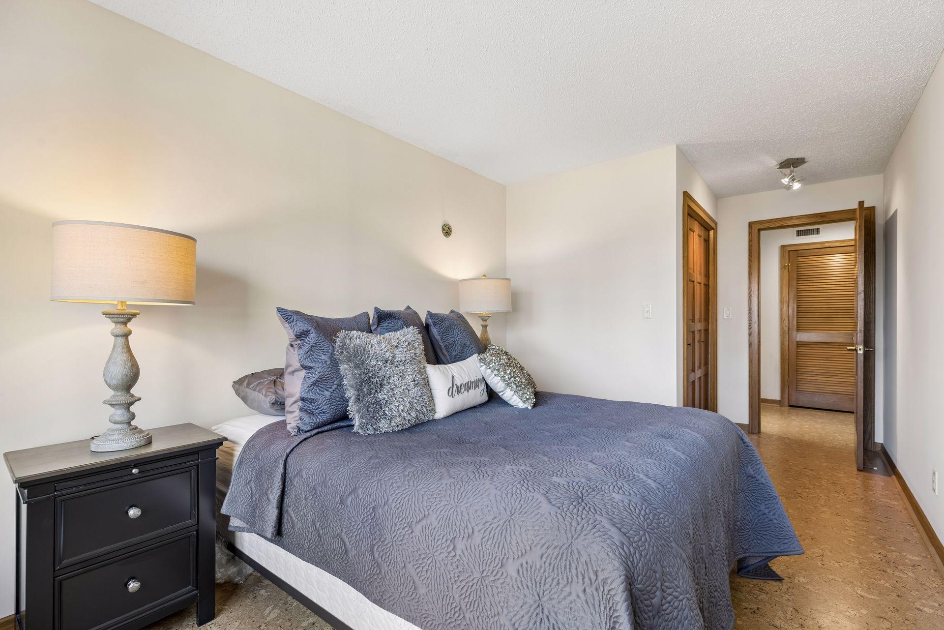 View of Residential at 1201 Yale Place #408, Minneapolis MN 55403, Minneapolis (30 of 104) - Mike Wilen | Minnesota Team Real Estate
