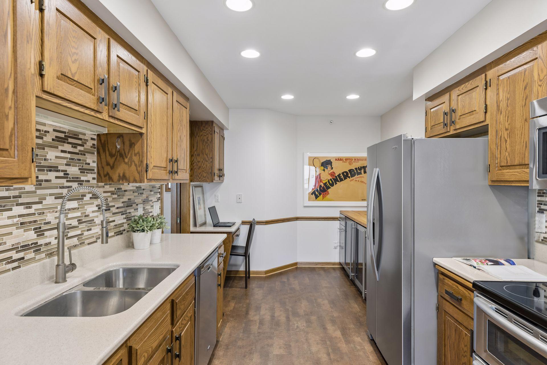 View of Residential at 1201 Yale Place #408, Minneapolis MN 55403, Minneapolis (8 of 104) - Mike Wilen | Minnesota Team Real Estate