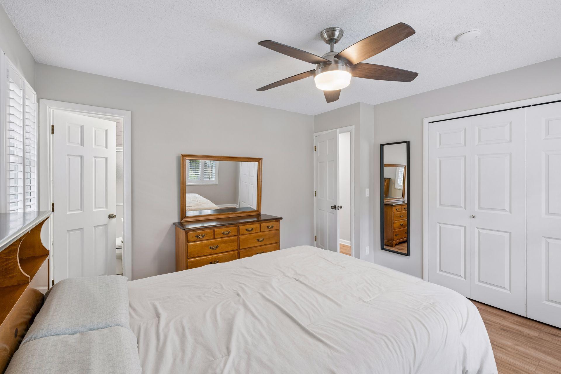 View of Residential at 13120 Thomas Avenue, Burnsville MN 55337, Burnsville (18 of 58) - Mike Wilen | Minnesota Team Real Estate