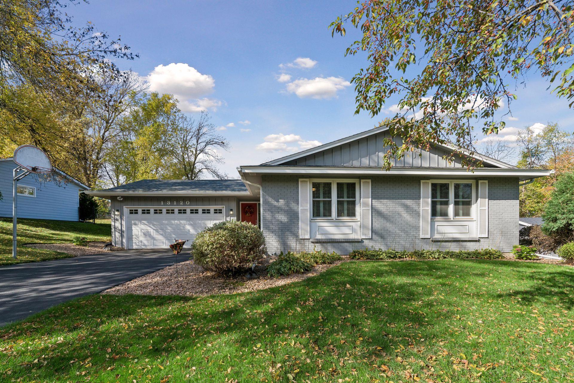 View of Residential at 13120 Thomas Avenue, Burnsville MN 55337, Burnsville (2 of 58) - Mike Wilen | Minnesota Team Real Estate