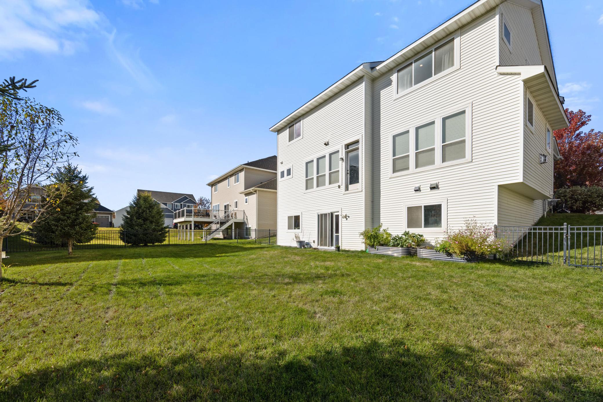 View of Residential at 9435 Compass Pointe Road, Woodbury MN 55129, Woodbury (39 of 41) - Mike Wilen | Minnesota Team Real Estate