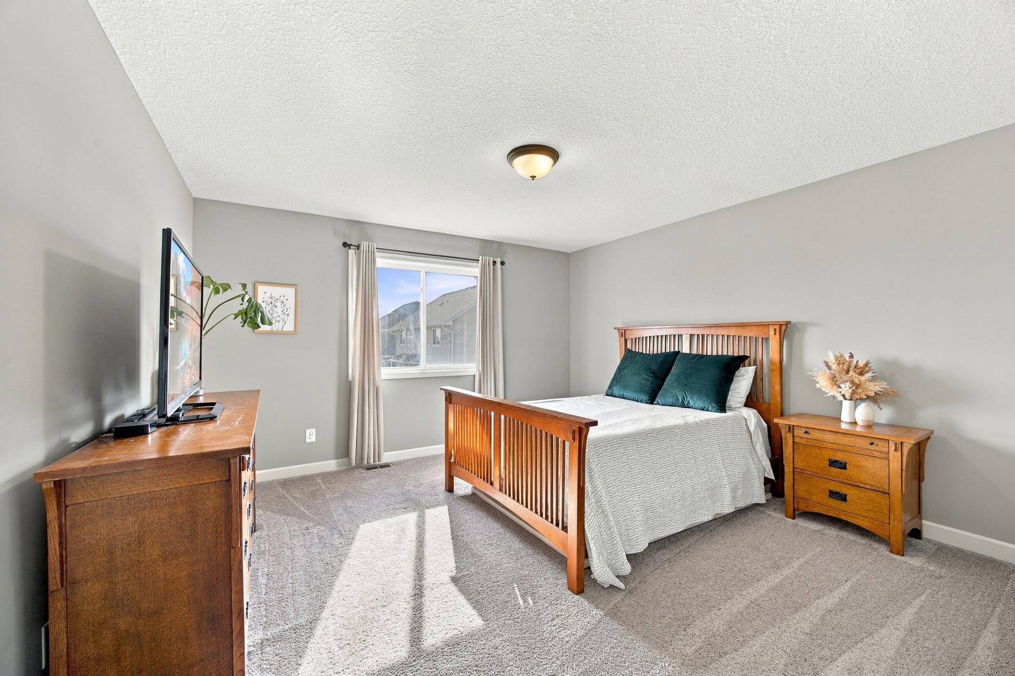 View of Residential at 9435 Compass Pointe Road, Woodbury MN 55129, Woodbury (21 of 41) - Mike Wilen | Minnesota Team Real Estate