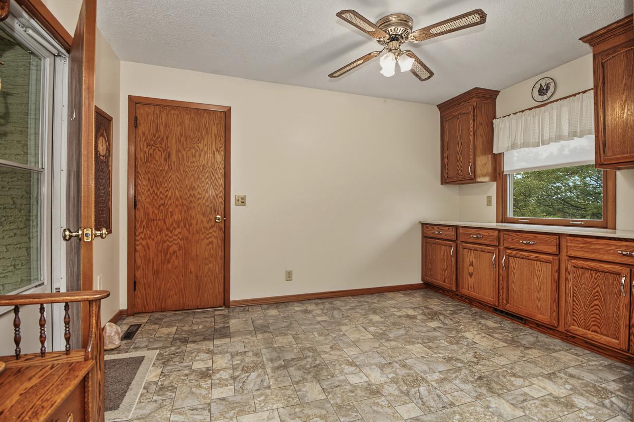 View of Residential at 556 Turin Avenue, South Saint Paul MN 55075, South Saint Paul (10 of 38) - Mike Wilen | Minnesota Team Real Estate