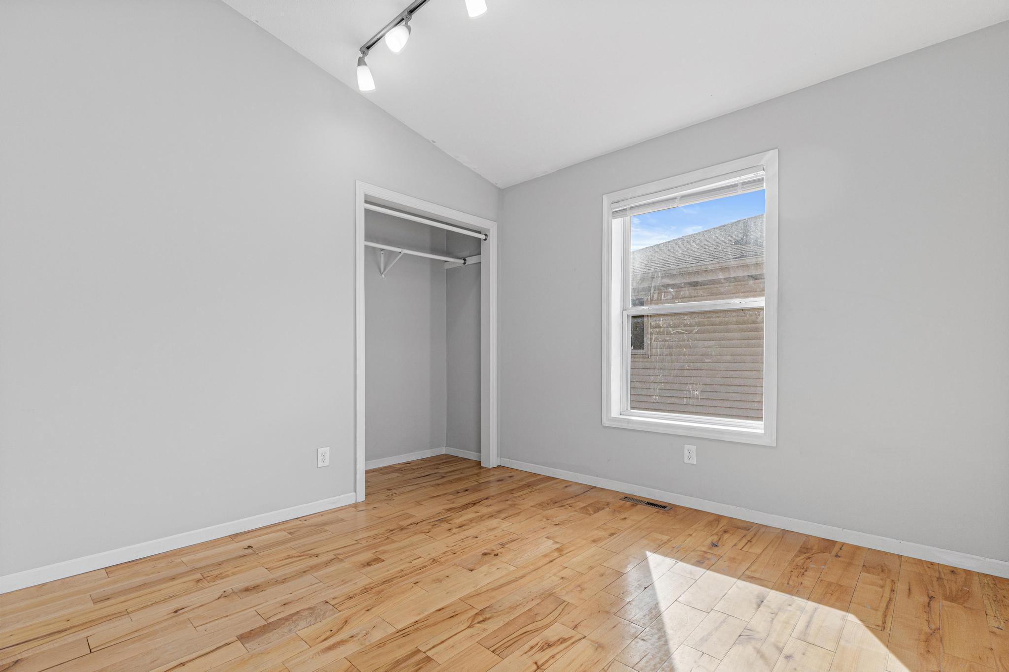 View of Residential Income at 857 23rd Avenue, Minneapolis MN 55414, Minneapolis (22 of 31) - Mike Wilen | Minnesota Team Real Estate