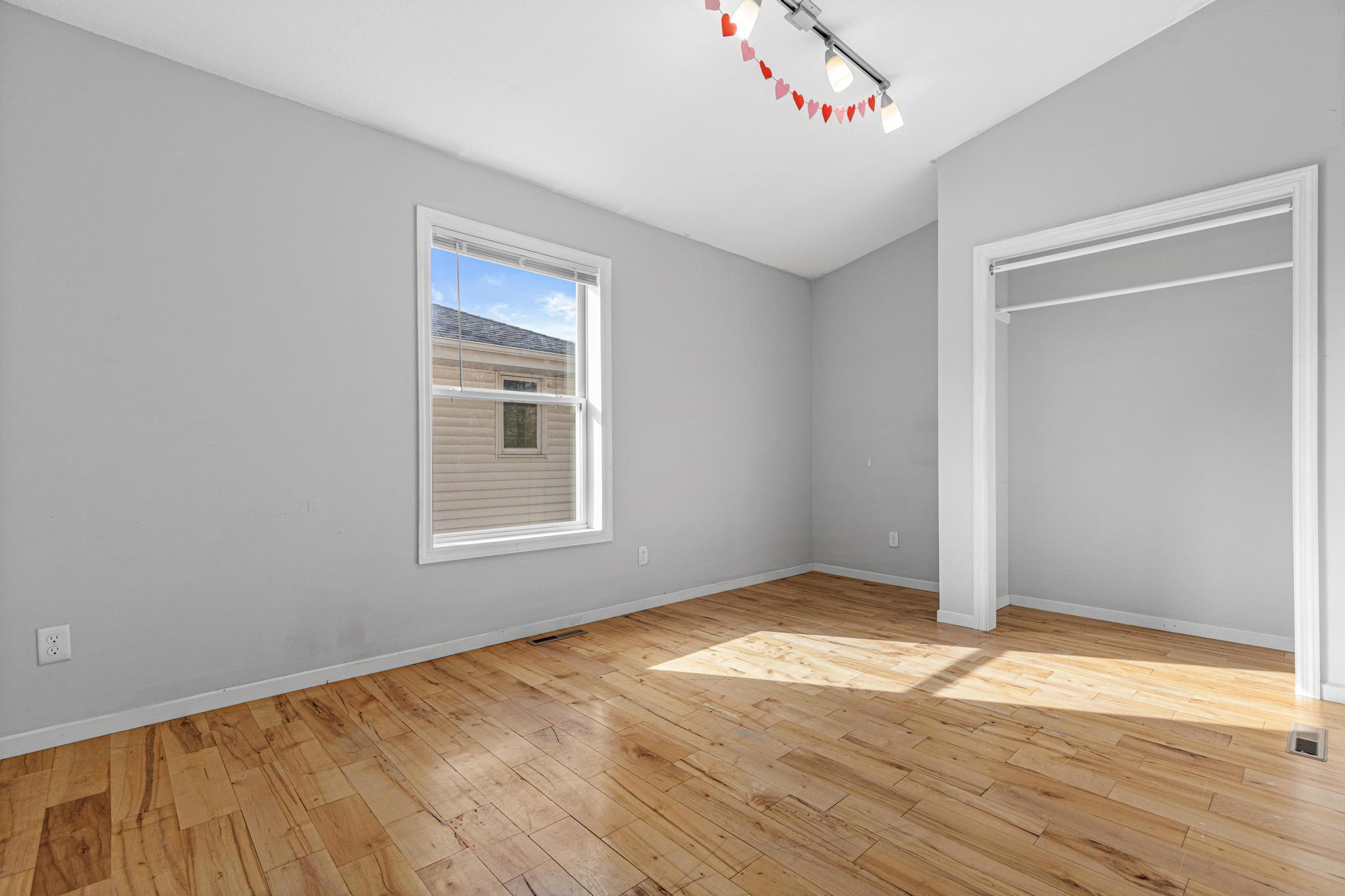 View of Residential Income at 857 23rd Avenue, Minneapolis MN 55414, Minneapolis (20 of 31) - Mike Wilen | Minnesota Team Real Estate