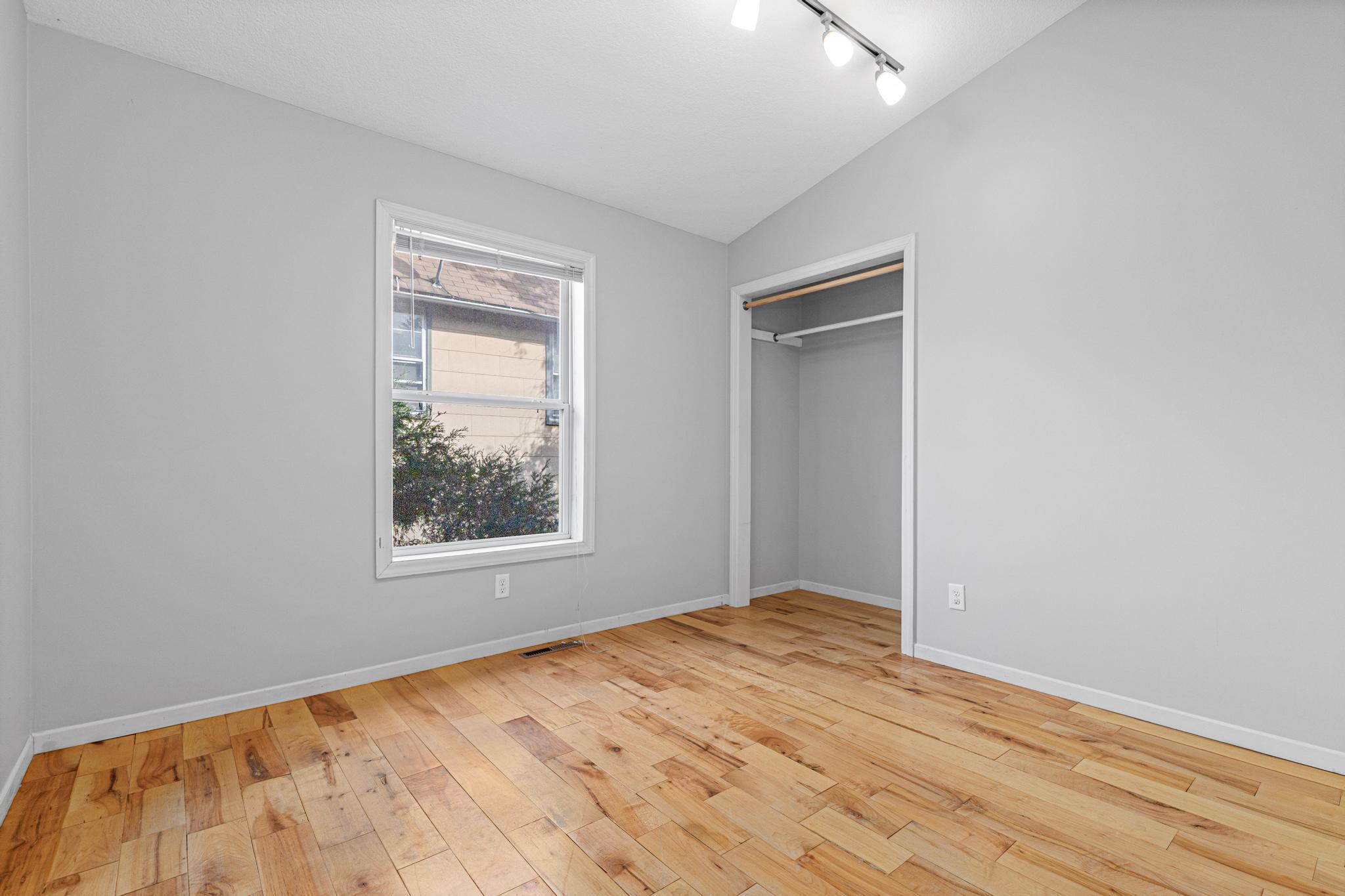 View of Residential Income at 857 23rd Avenue, Minneapolis MN 55414, Minneapolis (14 of 31) - Mike Wilen | Minnesota Team Real Estate