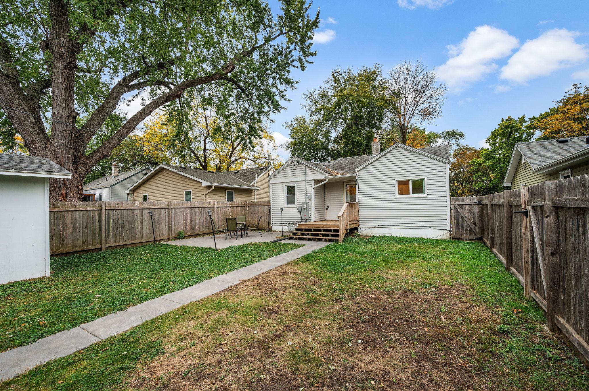 View of Residential at 2745 Hampshire Avenue, Saint Louis Park MN 55426, Saint Louis Park (20 of 25) - Mike Wilen | Minnesota Team Real Estate