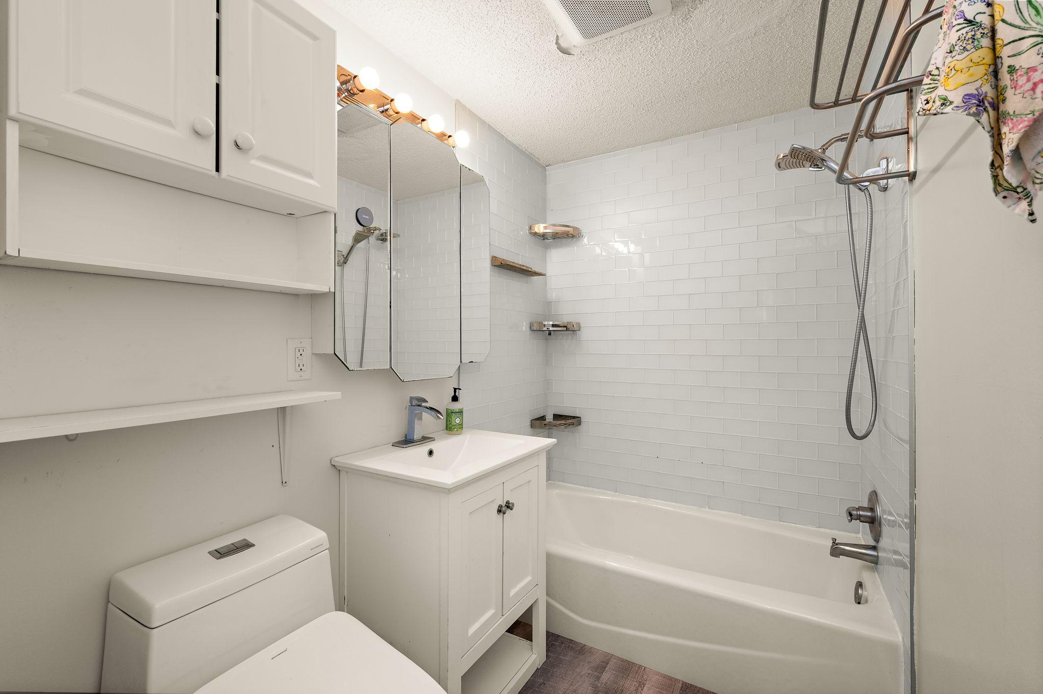 View of Residential at 2745 Hampshire Avenue, Saint Louis Park MN 55426, Saint Louis Park (11 of 25) - Mike Wilen | Minnesota Team Real Estate