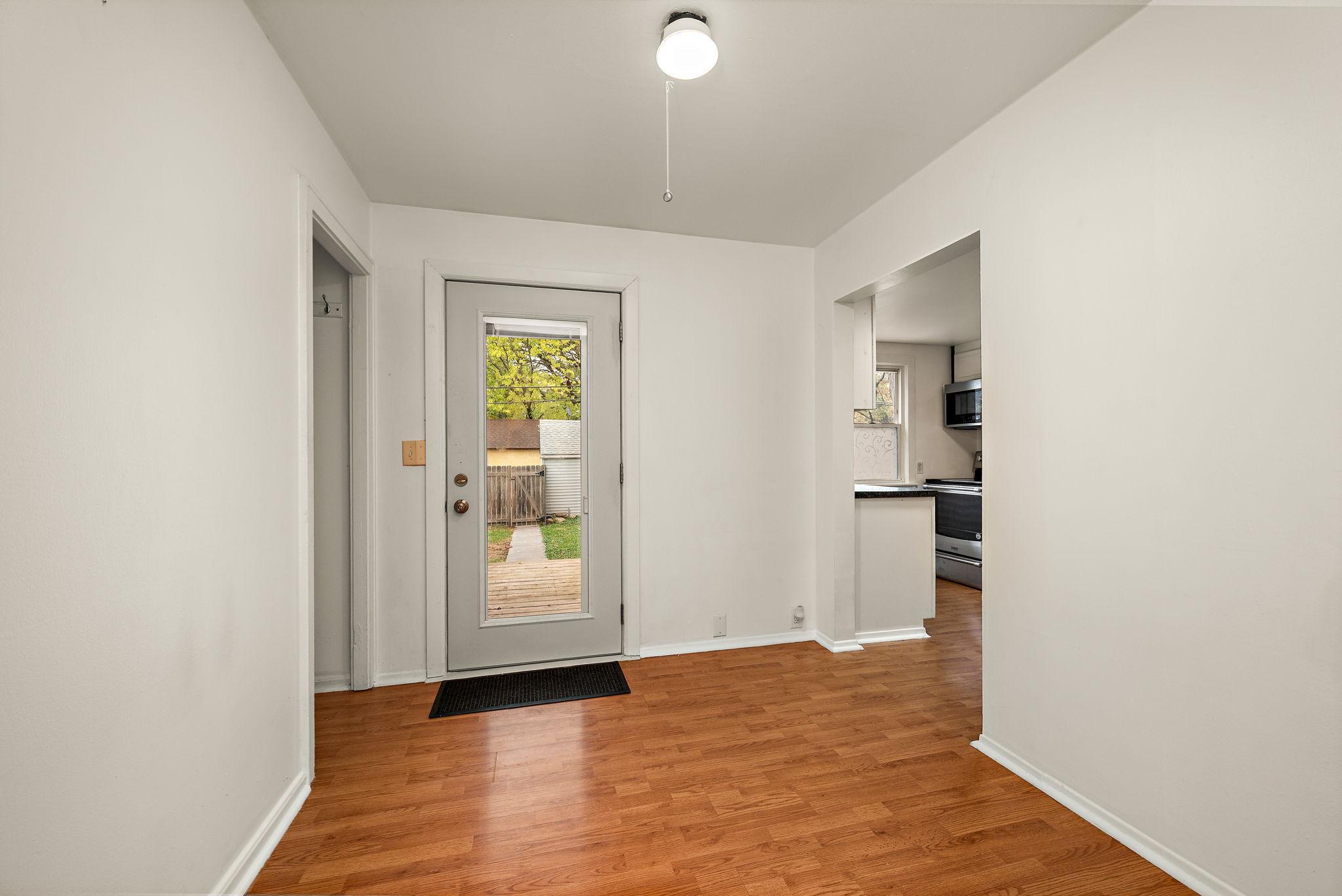 View of Residential at 2745 Hampshire Avenue, Saint Louis Park MN 55426, Saint Louis Park (7 of 25) - Mike Wilen | Minnesota Team Real Estate