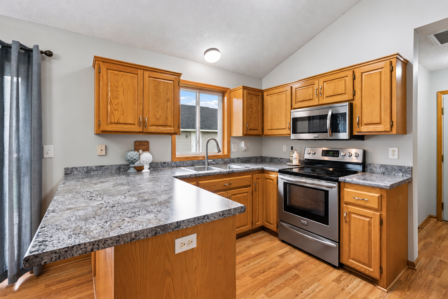 View of Residential at 3601 Heidelberg Lane, Saint Bonifacius MN 55375, Saint Bonifacius (6 of 26) - Mike Wilen | Minnesota Team Real Estate