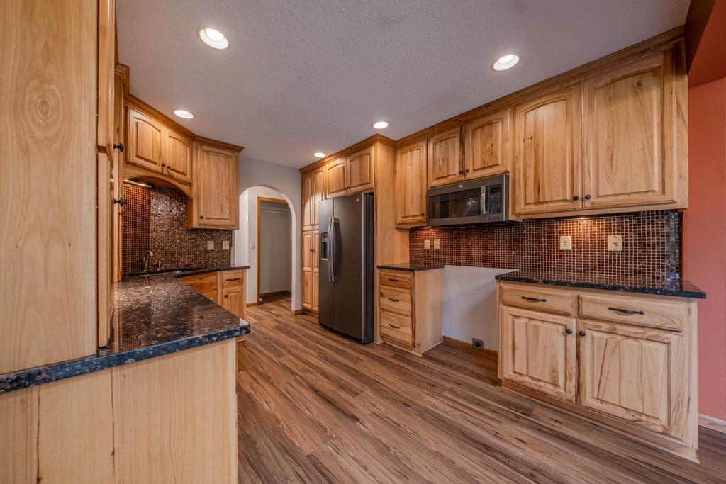 View of Residential at 1568 Lakewood Drive, Maplewood MN 55119, Maplewood (32 of 54) - Mike Wilen | Minnesota Team Real Estate