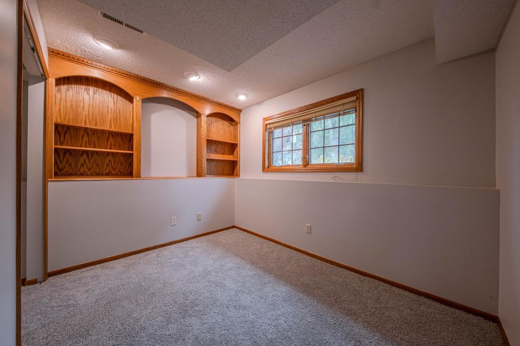 View of Residential at 1568 Lakewood Drive, Maplewood MN 55119, Maplewood (20 of 54) - Mike Wilen | Minnesota Team Real Estate