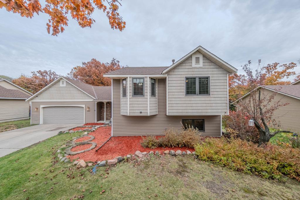 View of Residential at 1568 Lakewood Drive, Maplewood MN 55119, Maplewood (5 of 54) - Mike Wilen | Minnesota Team Real Estate