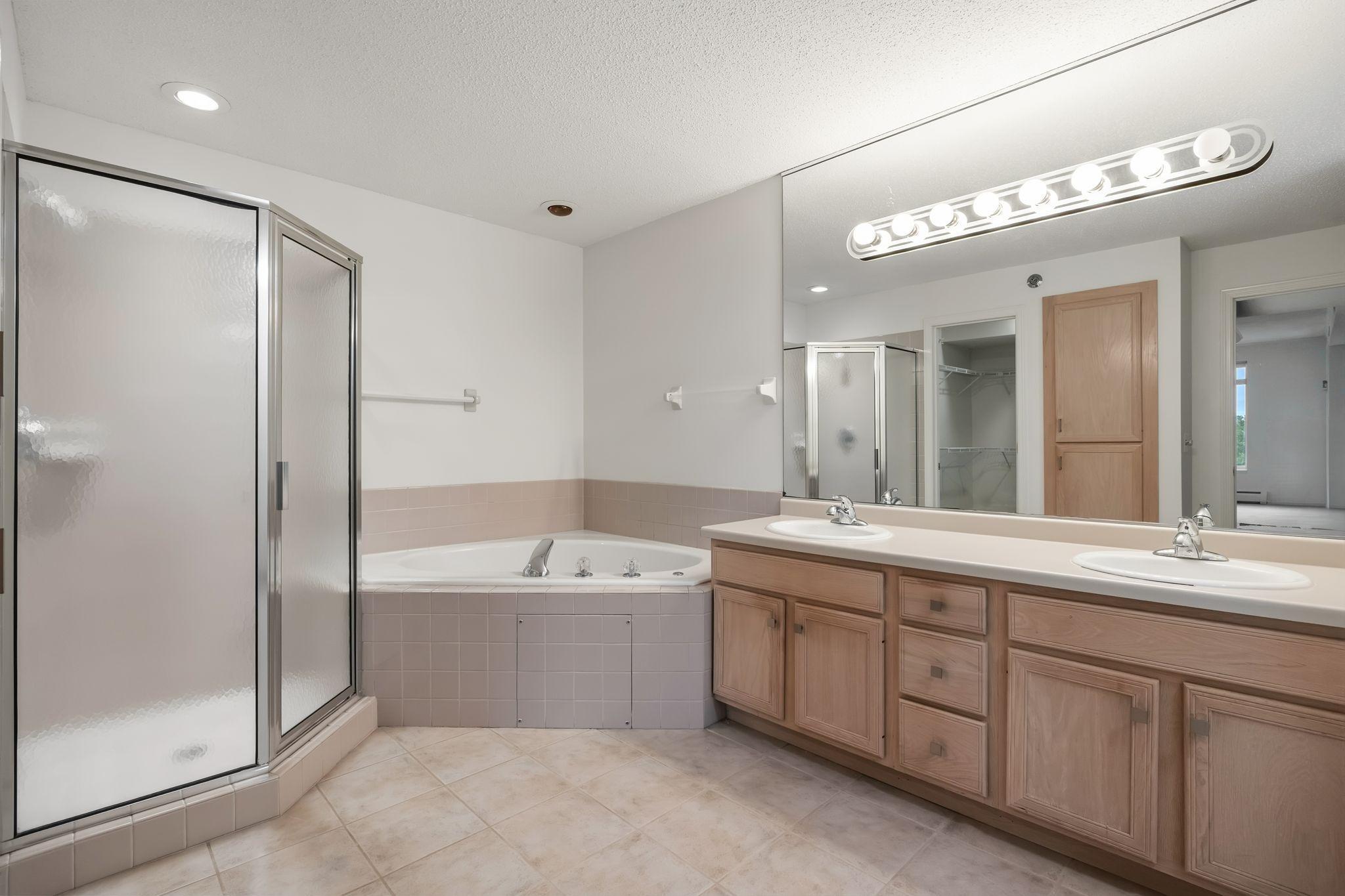 View of Residential at 7400 Edinborough Way #5205, Edina MN 55435, Edina (35 of 58) - Mike Wilen | Minnesota Team Real Estate