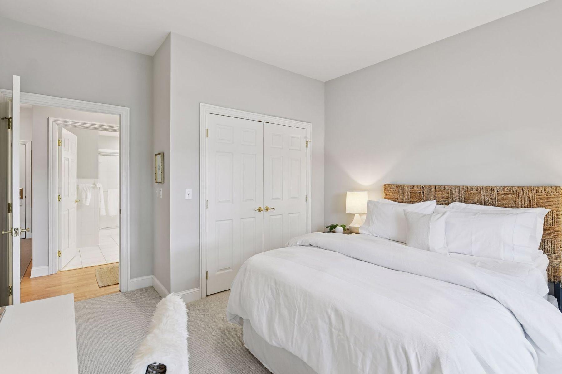 View of Residential at 5000 Halifax Avenue #107, Edina MN 55424, Edina (33 of 35) - Mike Wilen | Minnesota Team Real Estate