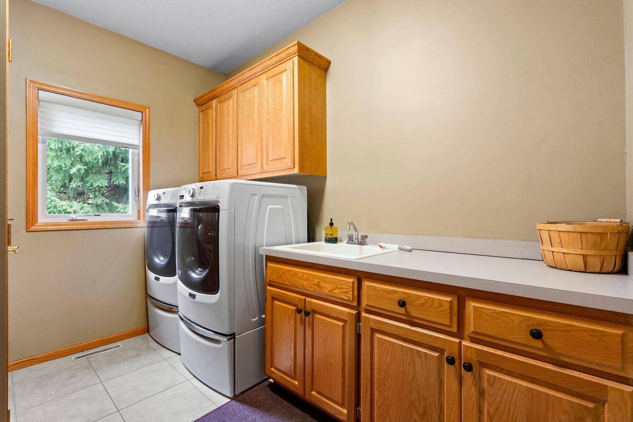 View of Residential at 542 Majestic Oaks Court, Eagan MN 55123, Eagan (27 of 49) - Mike Wilen | Minnesota Team Real Estate