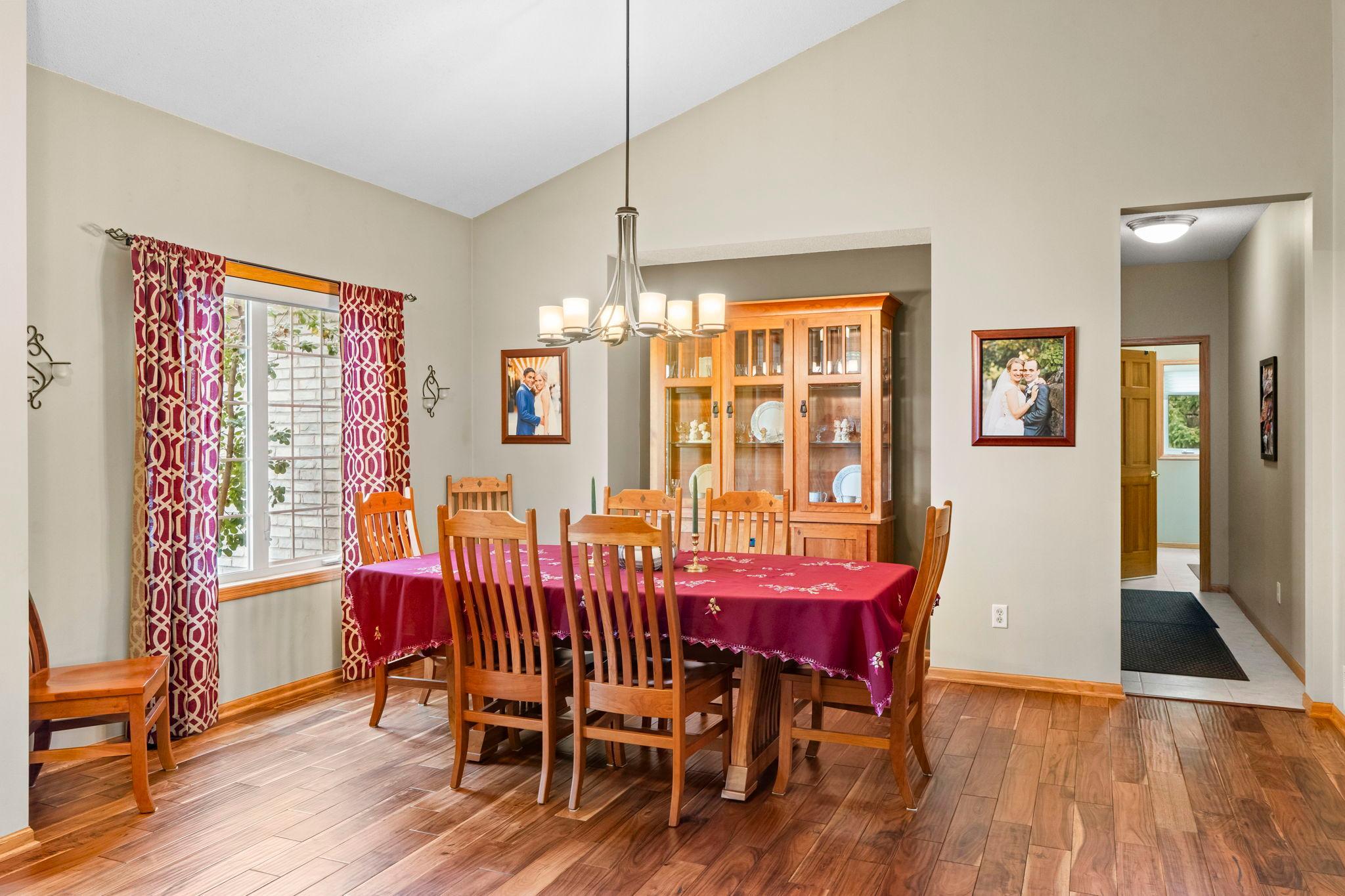 View of Residential at 542 Majestic Oaks Court, Eagan MN 55123, Eagan (7 of 49) - Mike Wilen | Minnesota Team Real Estate