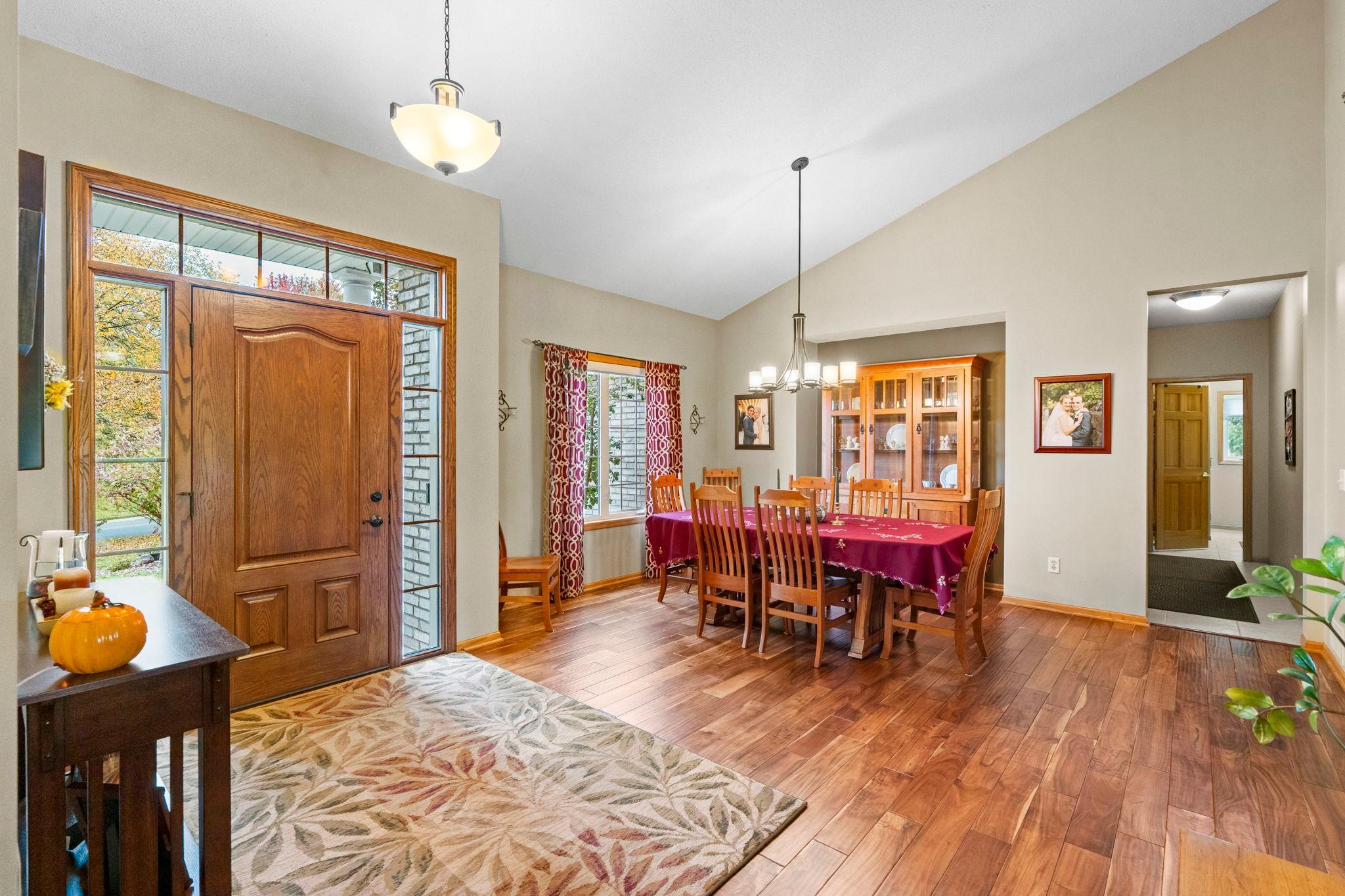 View of Residential at 542 Majestic Oaks Court, Eagan MN 55123, Eagan (6 of 49) - Mike Wilen | Minnesota Team Real Estate