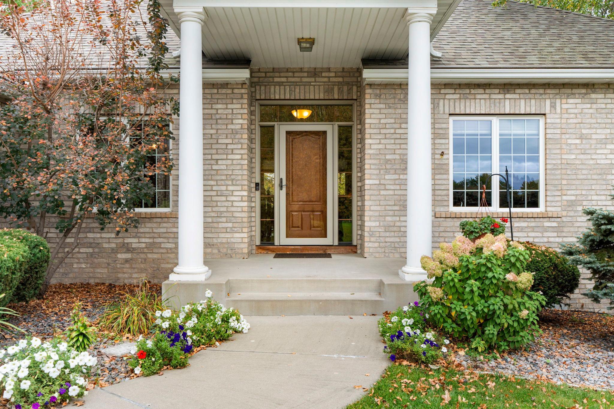 View of Residential at 542 Majestic Oaks Court, Eagan MN 55123, Eagan (4 of 49) - Mike Wilen | Minnesota Team Real Estate