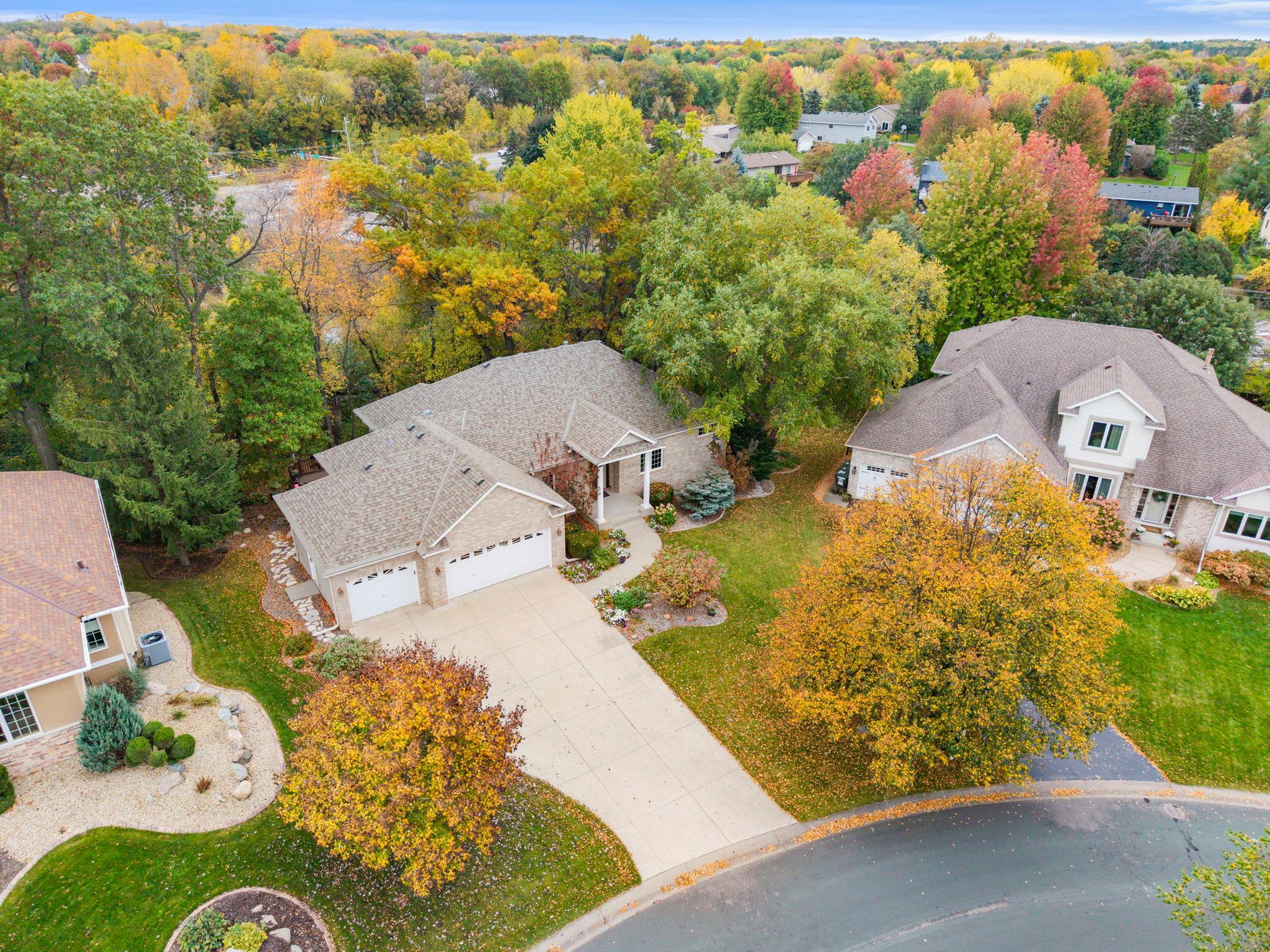 View of Residential at 542 Majestic Oaks Court, Eagan MN 55123, Eagan (3 of 49) - Mike Wilen | Minnesota Team Real Estate