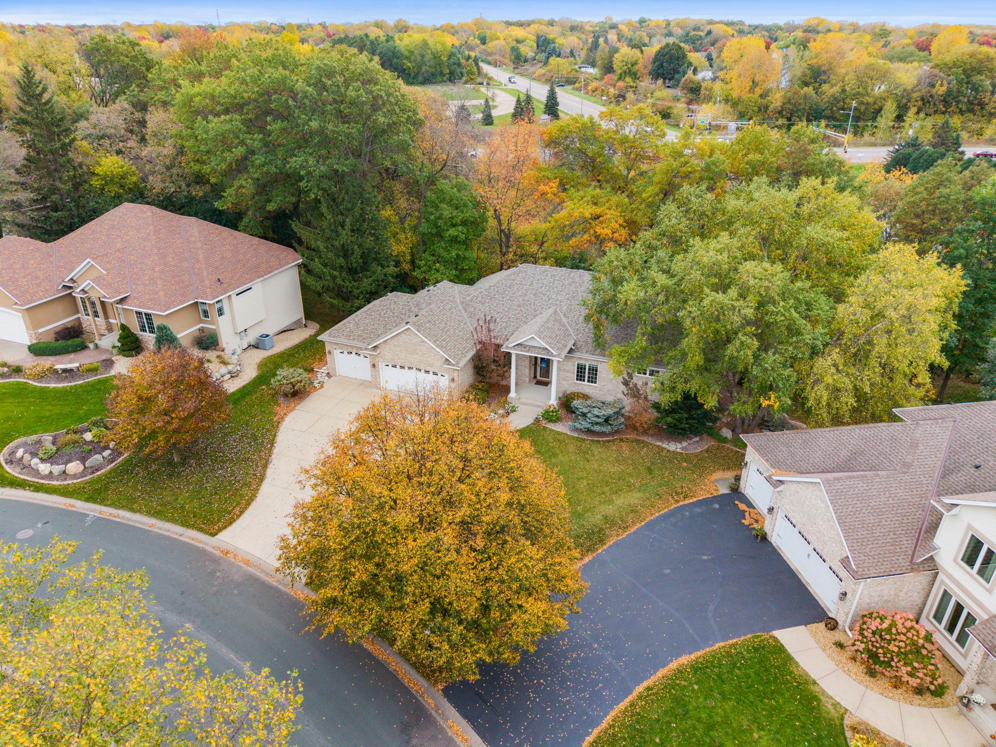 View of Residential at 542 Majestic Oaks Court, Eagan MN 55123, Eagan (44 of 49) - Mike Wilen | Minnesota Team Real Estate
