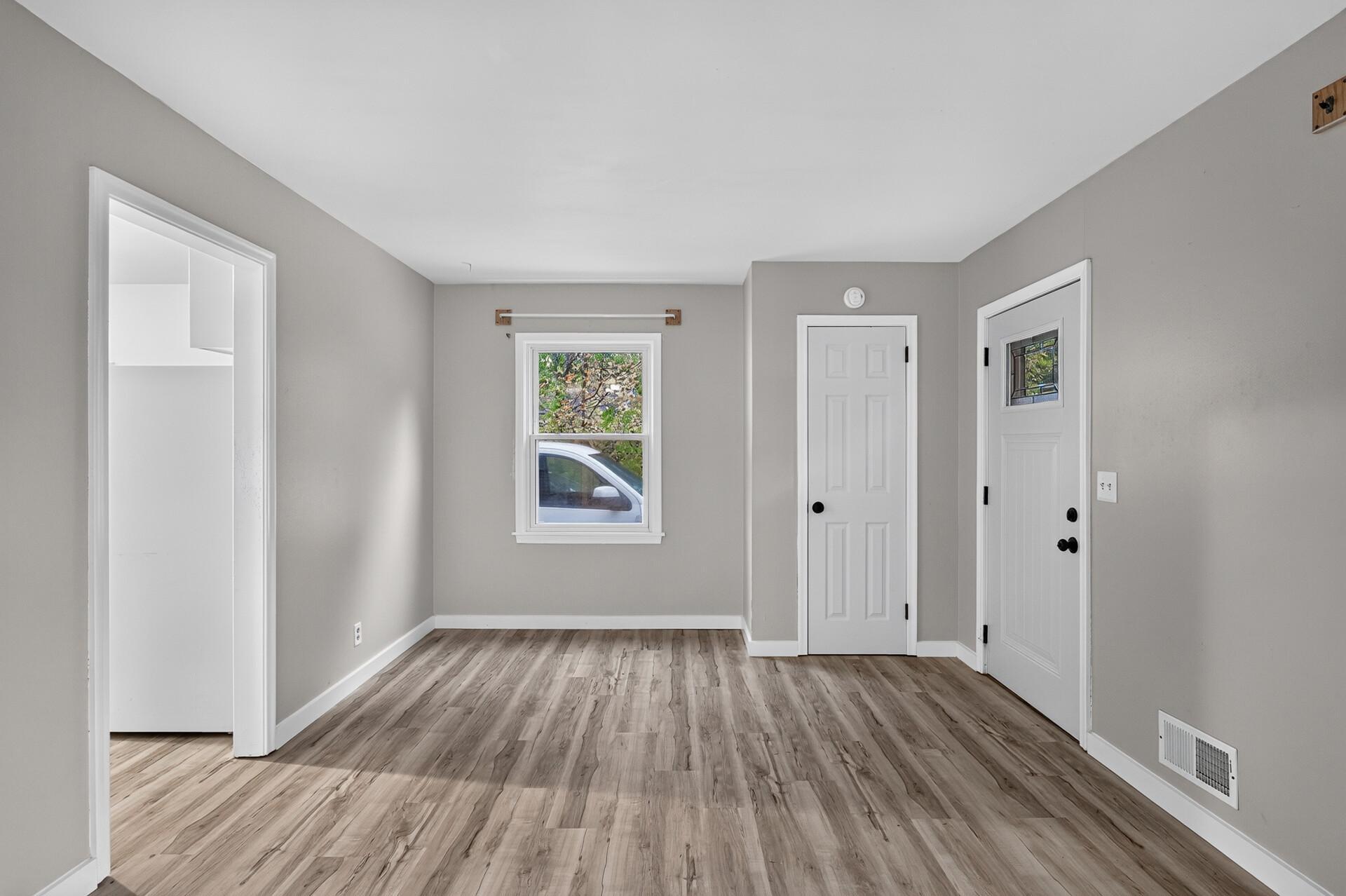 View of Residential at 9218 Portland Avenue, Bloomington MN 55420, Bloomington (5 of 28) - Mike Wilen | Minnesota Team Real Estate