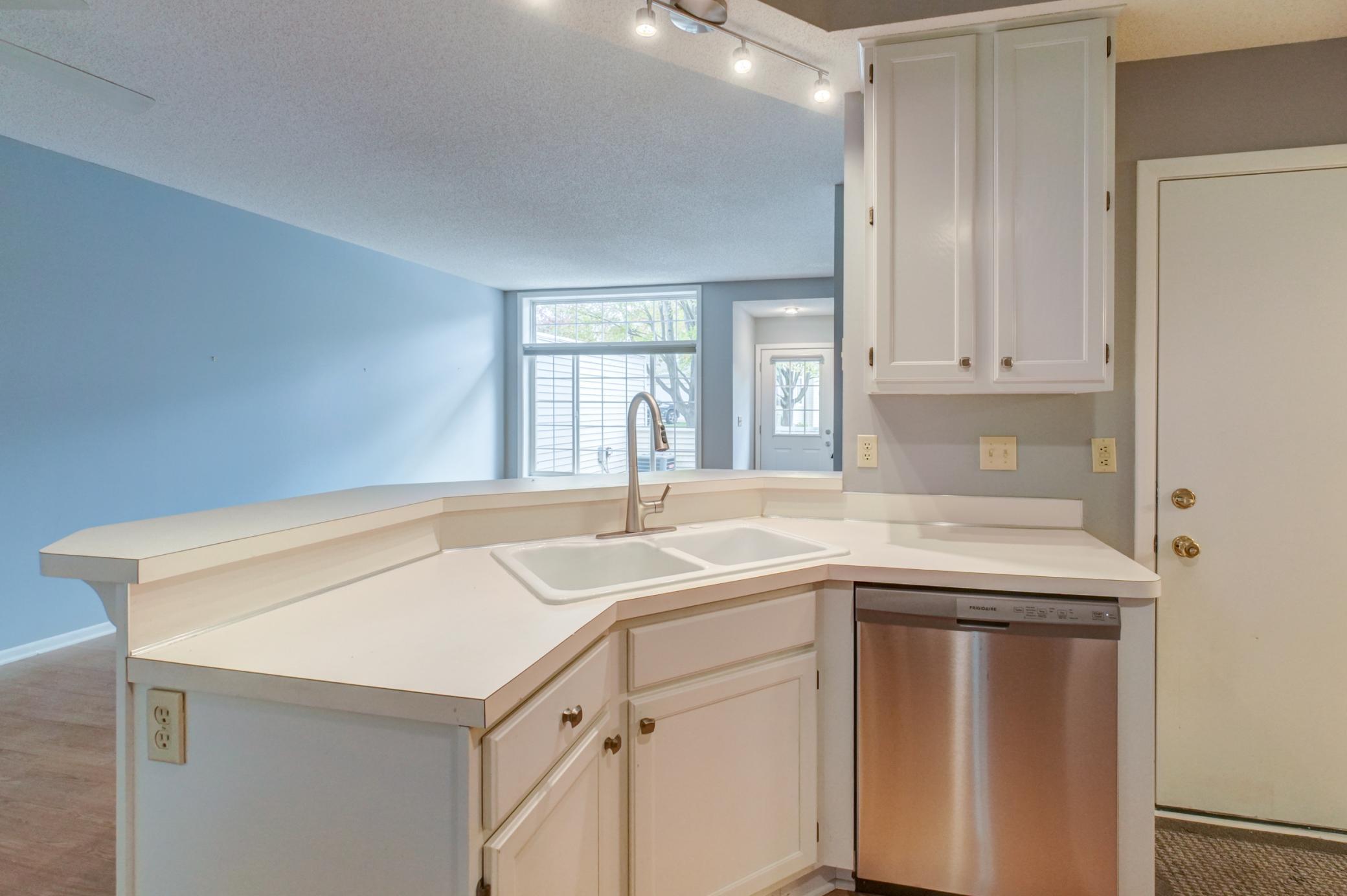 View of Residential at 9361 Turnberry Alcove, Woodbury MN 55125, Woodbury (18 of 42) - Mike Wilen | Minnesota Team Real Estate