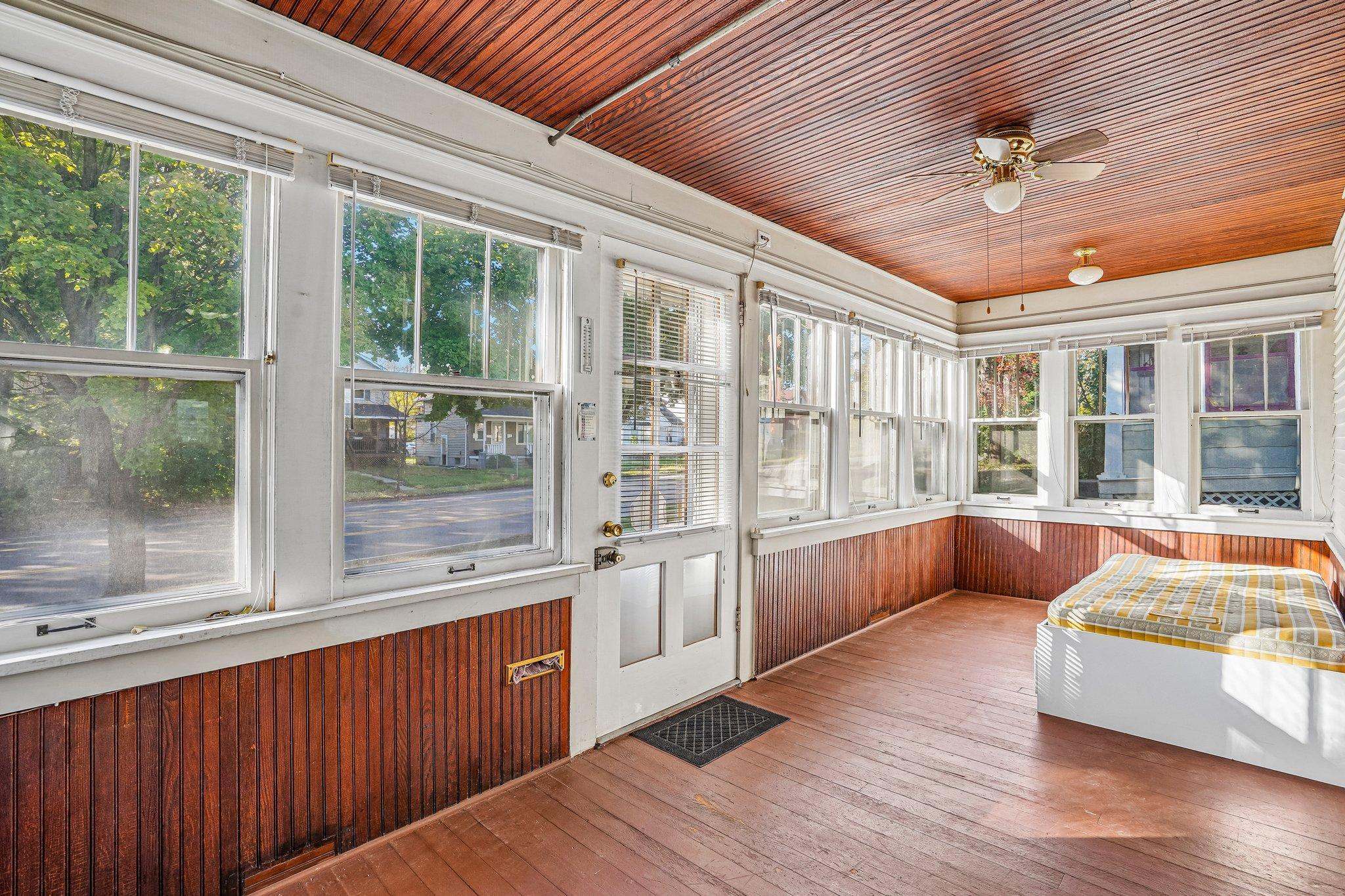 View of Residential at 1157 Maryland Avenue, Saint Paul MN 55106, Saint Paul (29 of 41) - Mike Wilen | Minnesota Team Real Estate